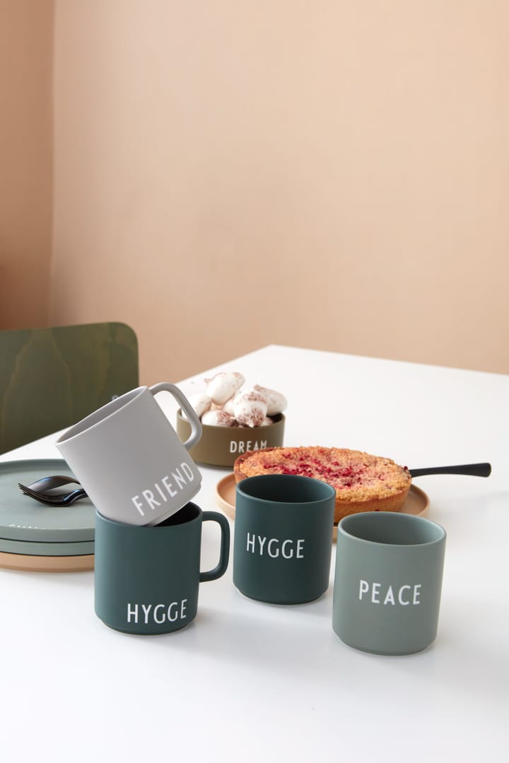 Chávena favourite Design Letters 25 cl, Peace-green Design Letters
