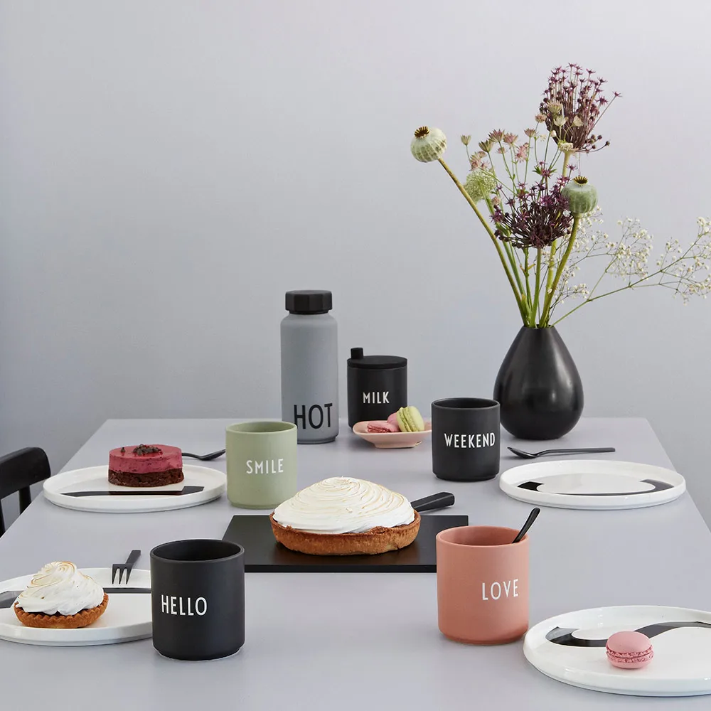 Design Letters caneca favorita 25 cl, Hello-black Design Letters