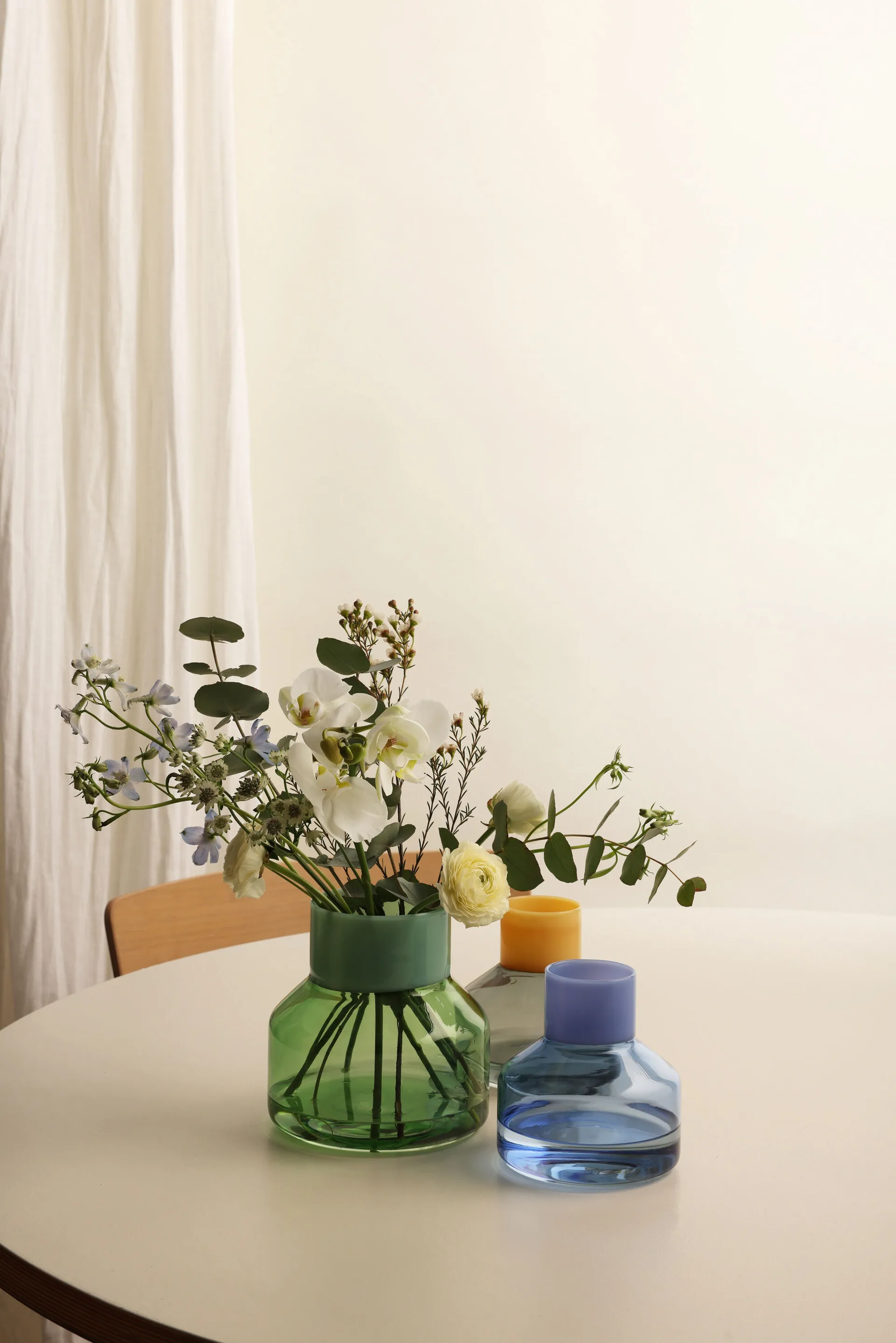 Generous vaso médio Ø13 cm, Azul leitoso-azul Design Letters