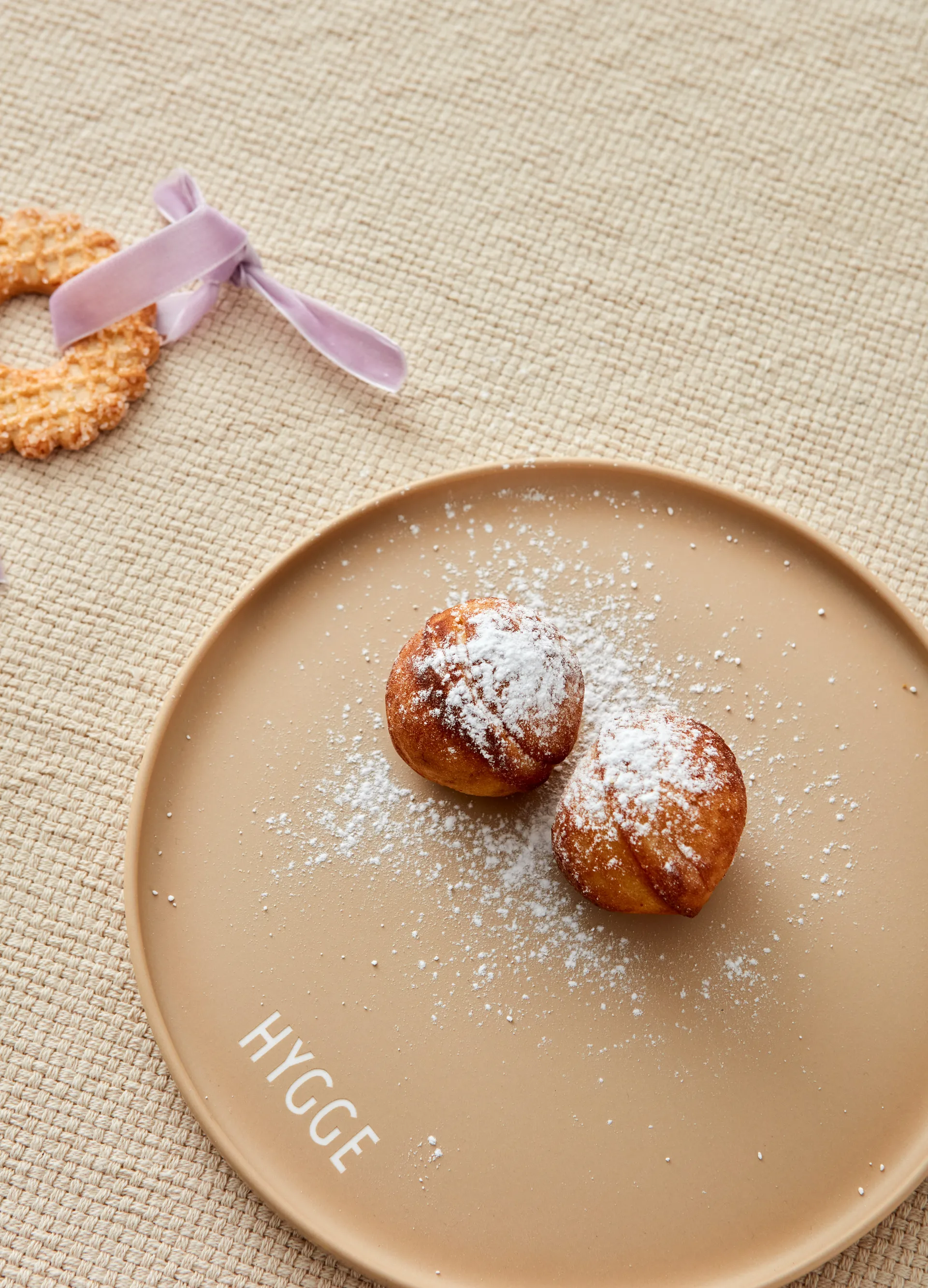 Prato Design Letters favourit Ø22 cm, Hygge-beige Design Letters