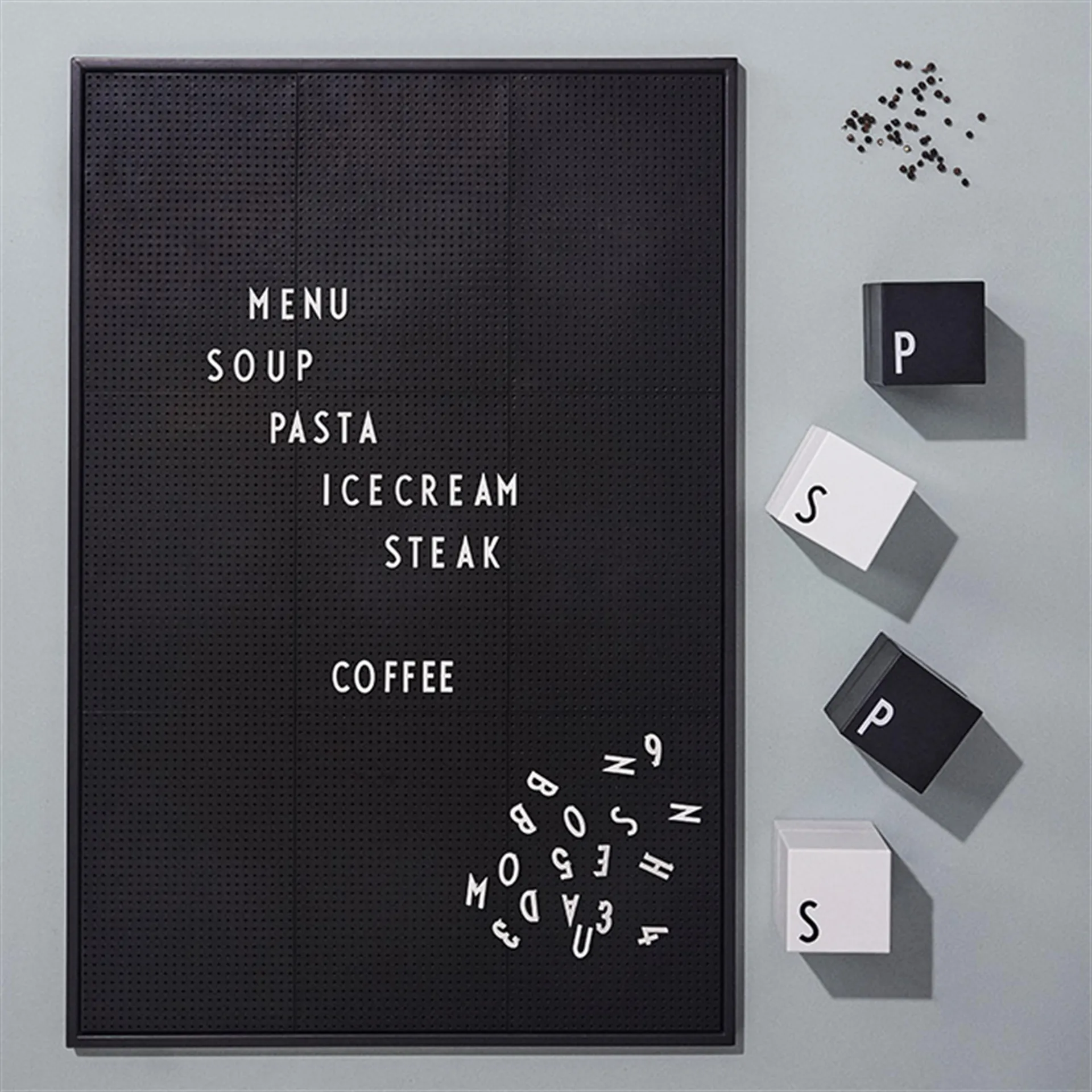 Quadro de letras Design Letters A2, preto Design Letters