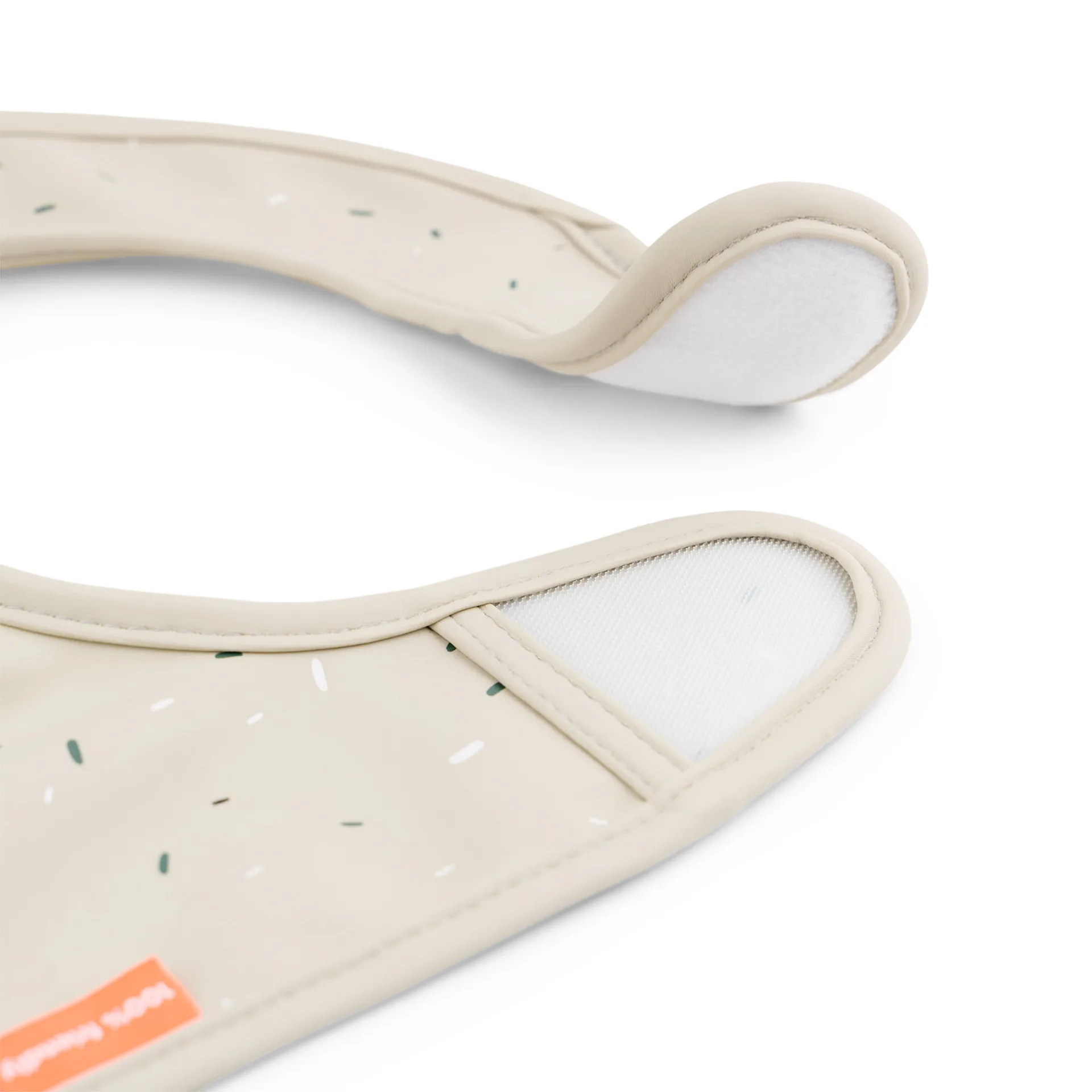 Babete com velcro Lalee, 2 un., Sand Done by deer