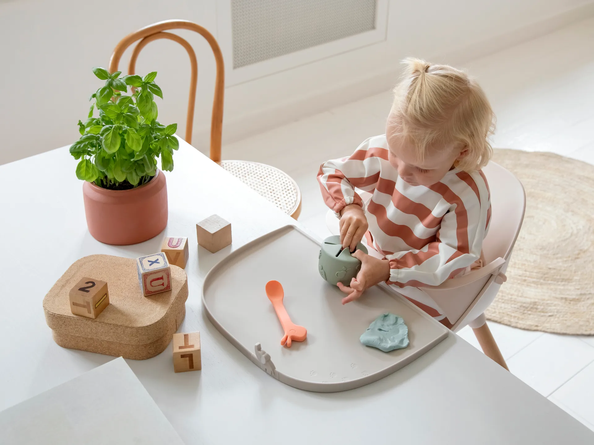 Recipiente para snacks Raffi Peekaboo 16 cl, Green Done by deer