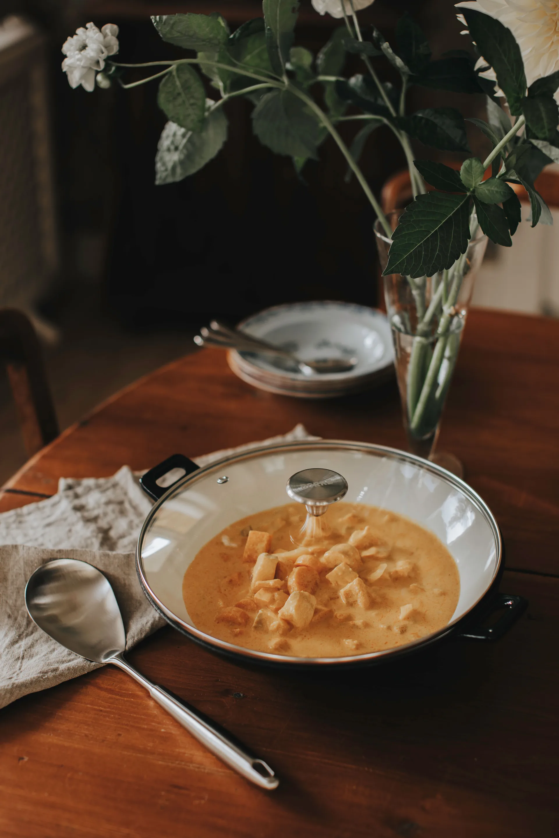 Caçarola buffet com tampa de vidro Betsy 3 L, Preto  Dorre