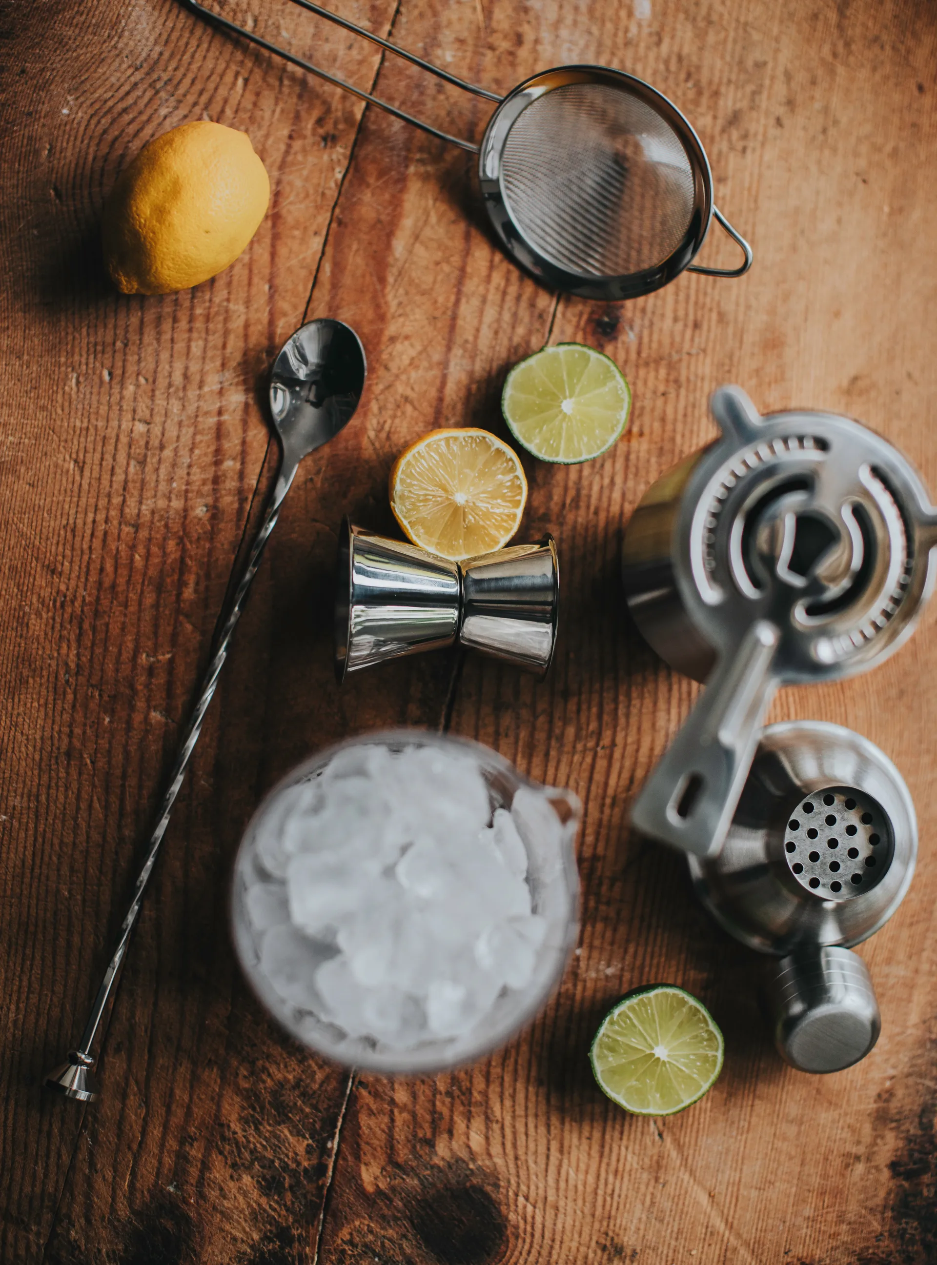 Copo medidor reversível Maya 4-6 cl, Prata Dorre