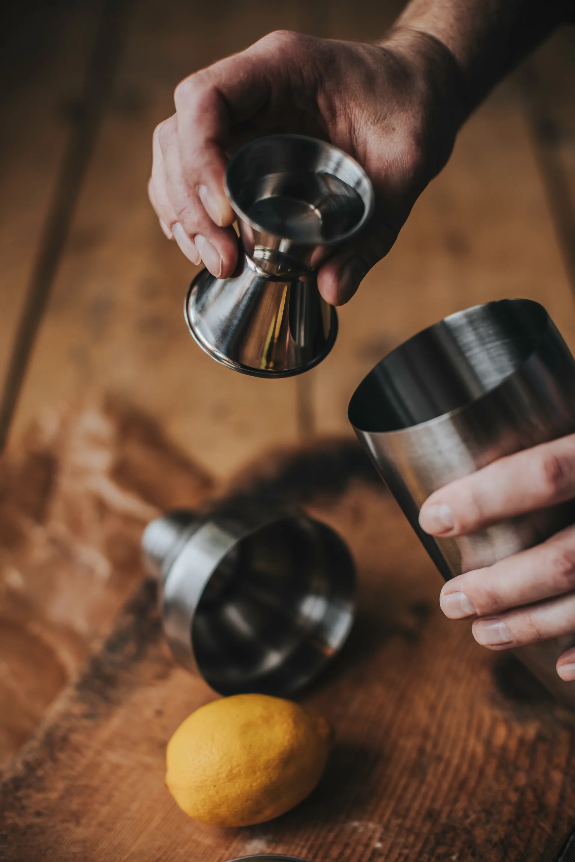 Copo medidor reversível Maya 4-6 cl, Prata Dorre