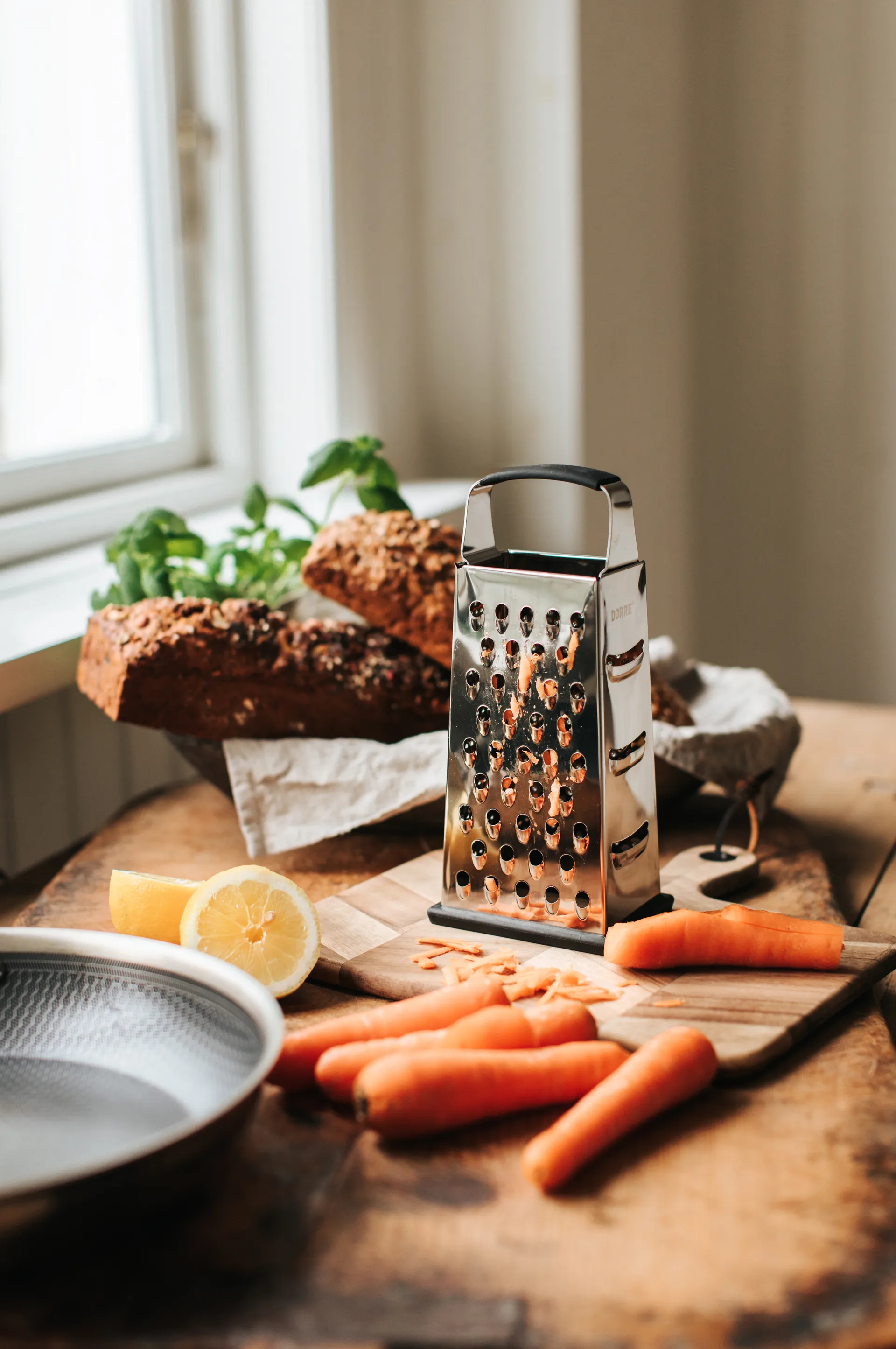 Rubi ralador com base de borracha cabo 4 diferentes, 24 cm Dorre