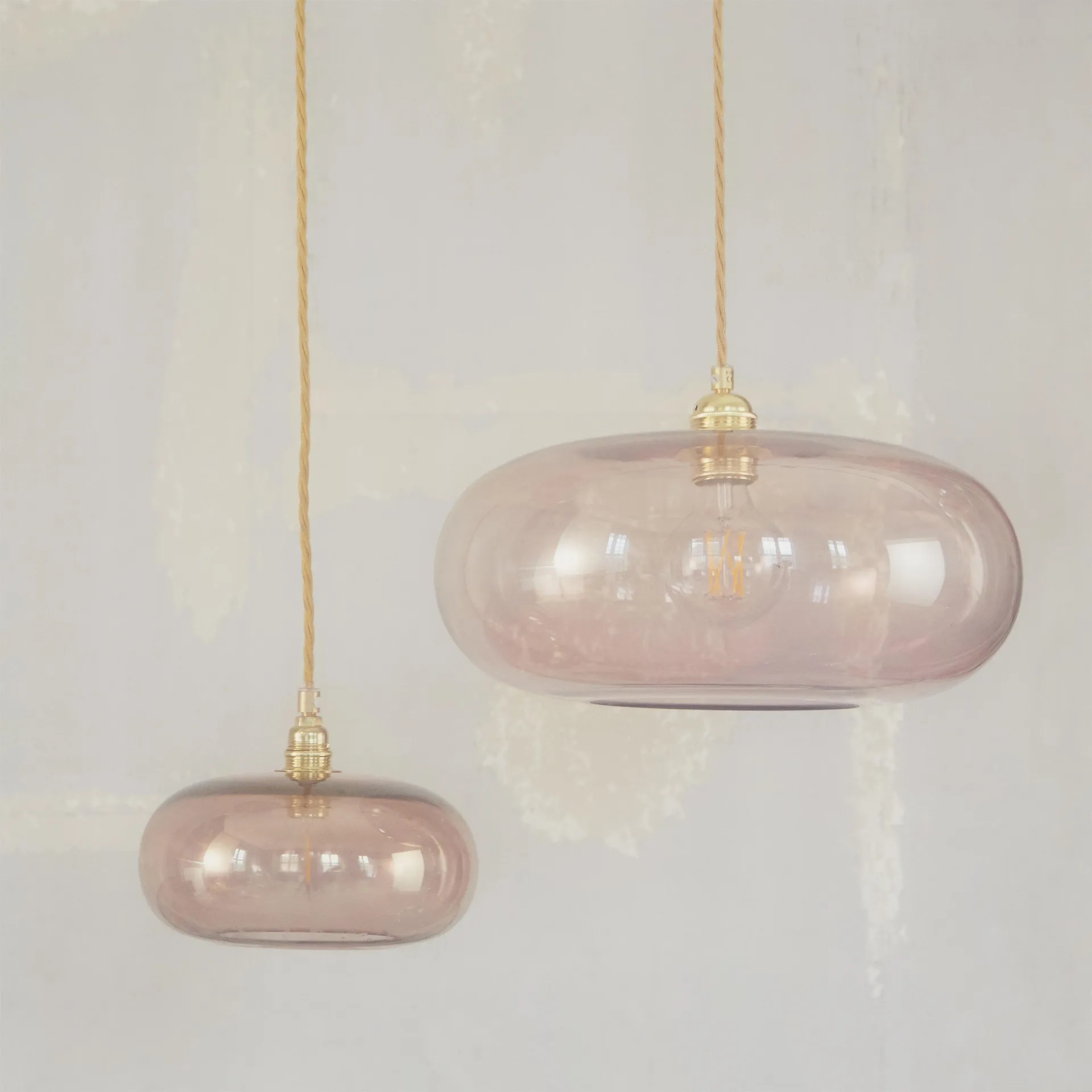 Candeeiro de teto Horizon Ø 36 cm, obsidiana EBB & FLOW