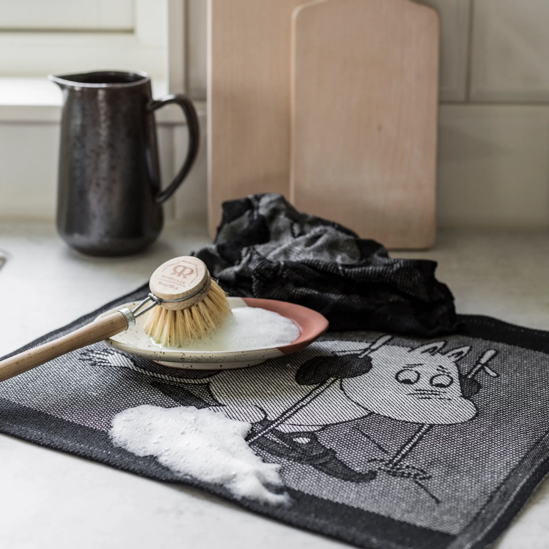 Toalha de louça Skiing 28x35 cm, preto Ekelund Linneväveri