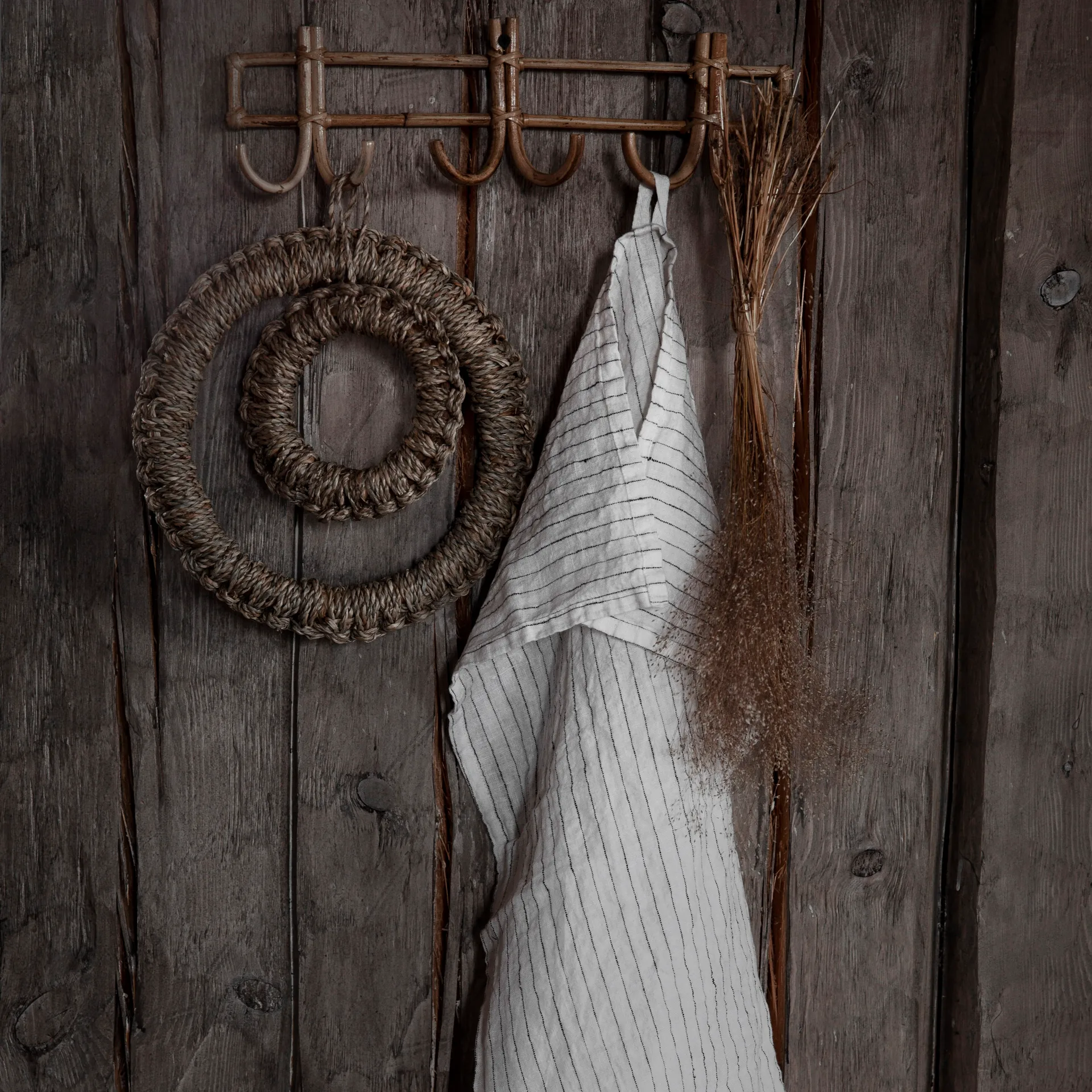 Base de pratos Ernst natural, 24 cm ERNST