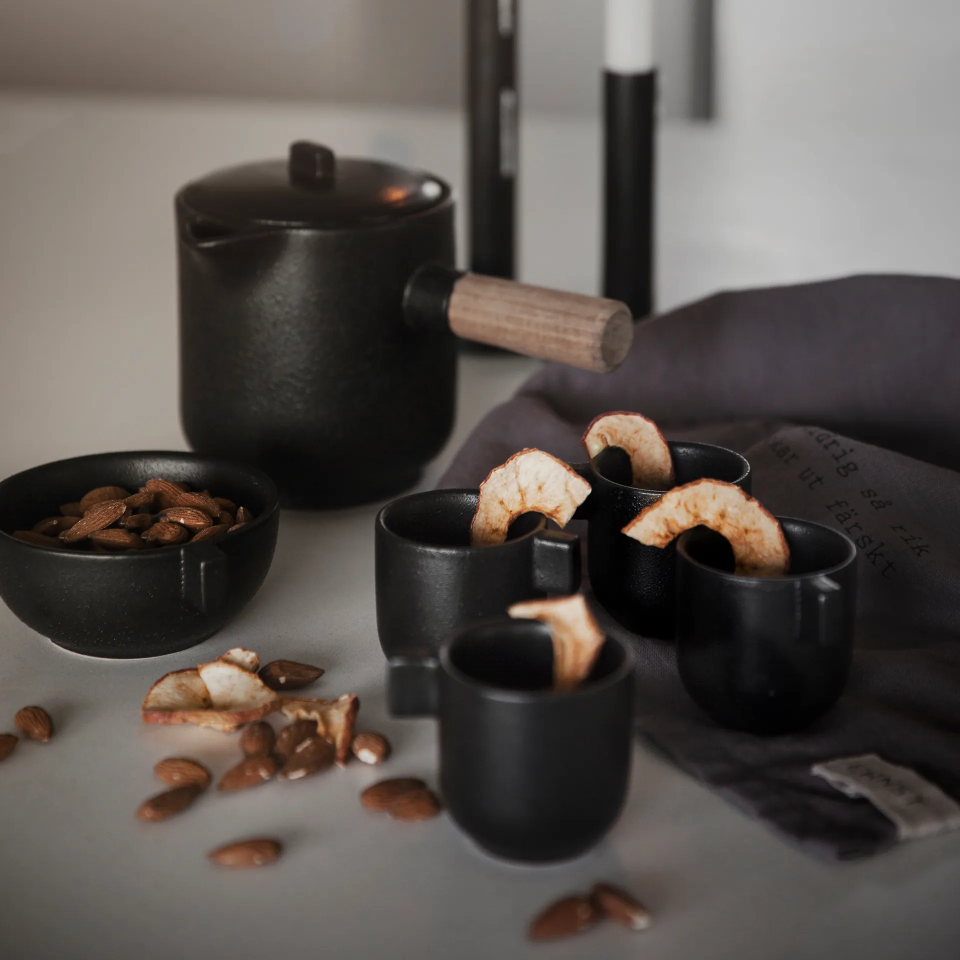 Caneca com asa para vinho quente Ernst 6 cm, preto ERNST