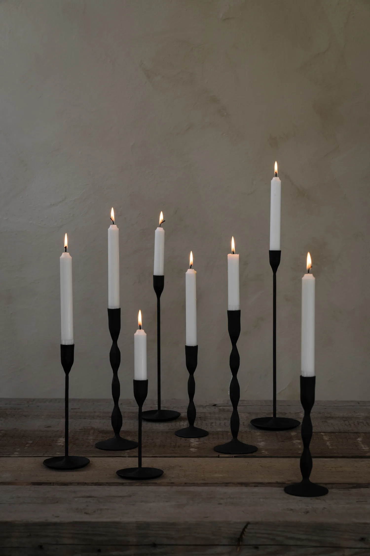 Castiçal Ernst em metal preto, 41 cm ERNST