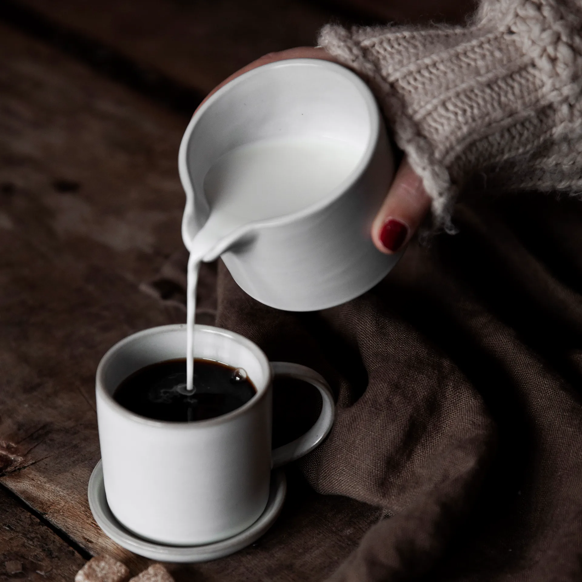 Jarro de leite Ernst 7 cm, Branco-pontos ERNST