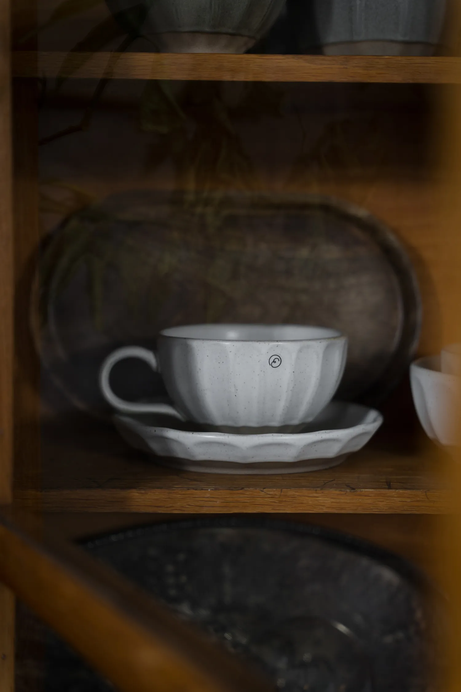 Prato de sobremesa em grés Ernst, Branco-natural, Ø17x3 cm ERNST