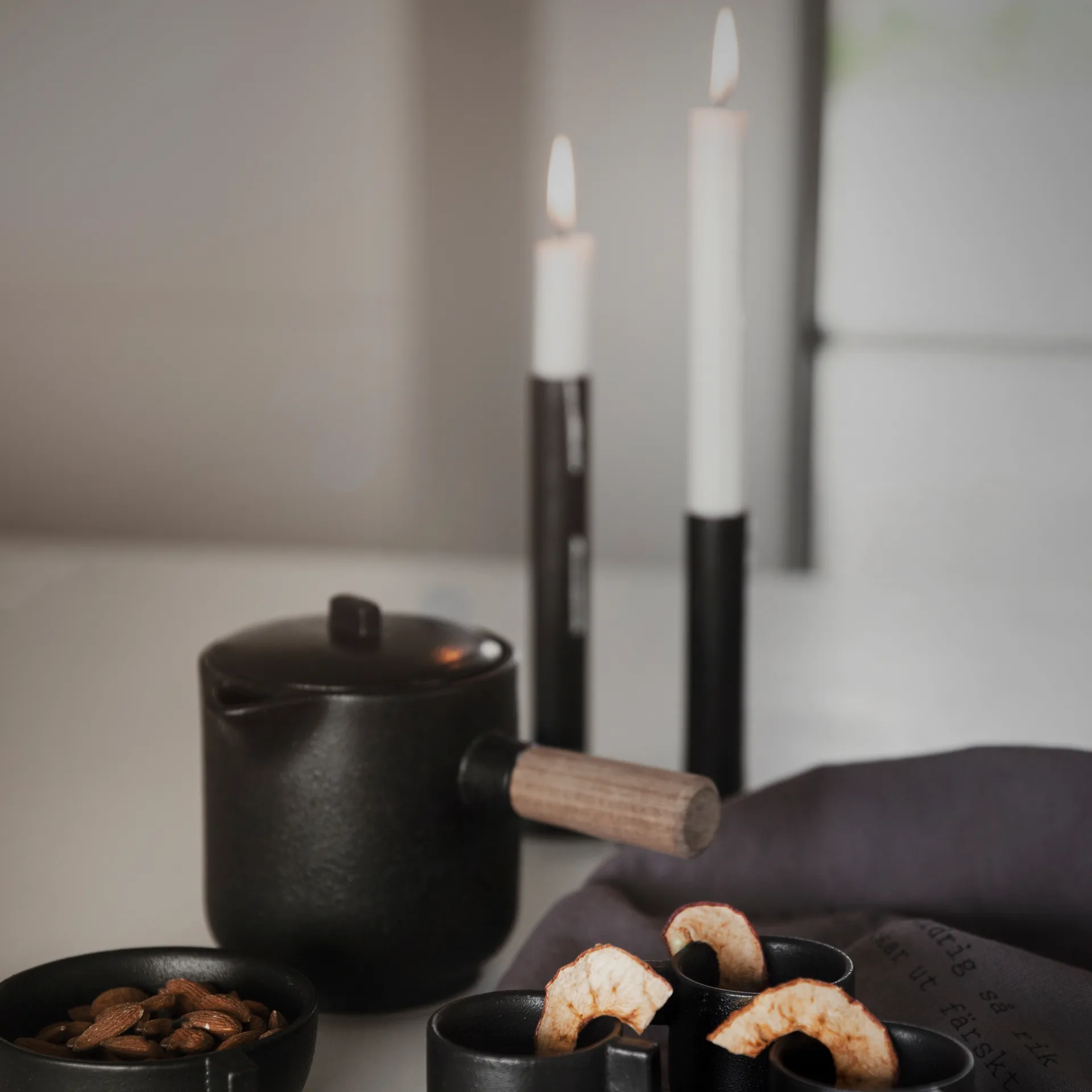 Suporte de velas Ernst , madeira preto, 15 cm ERNST