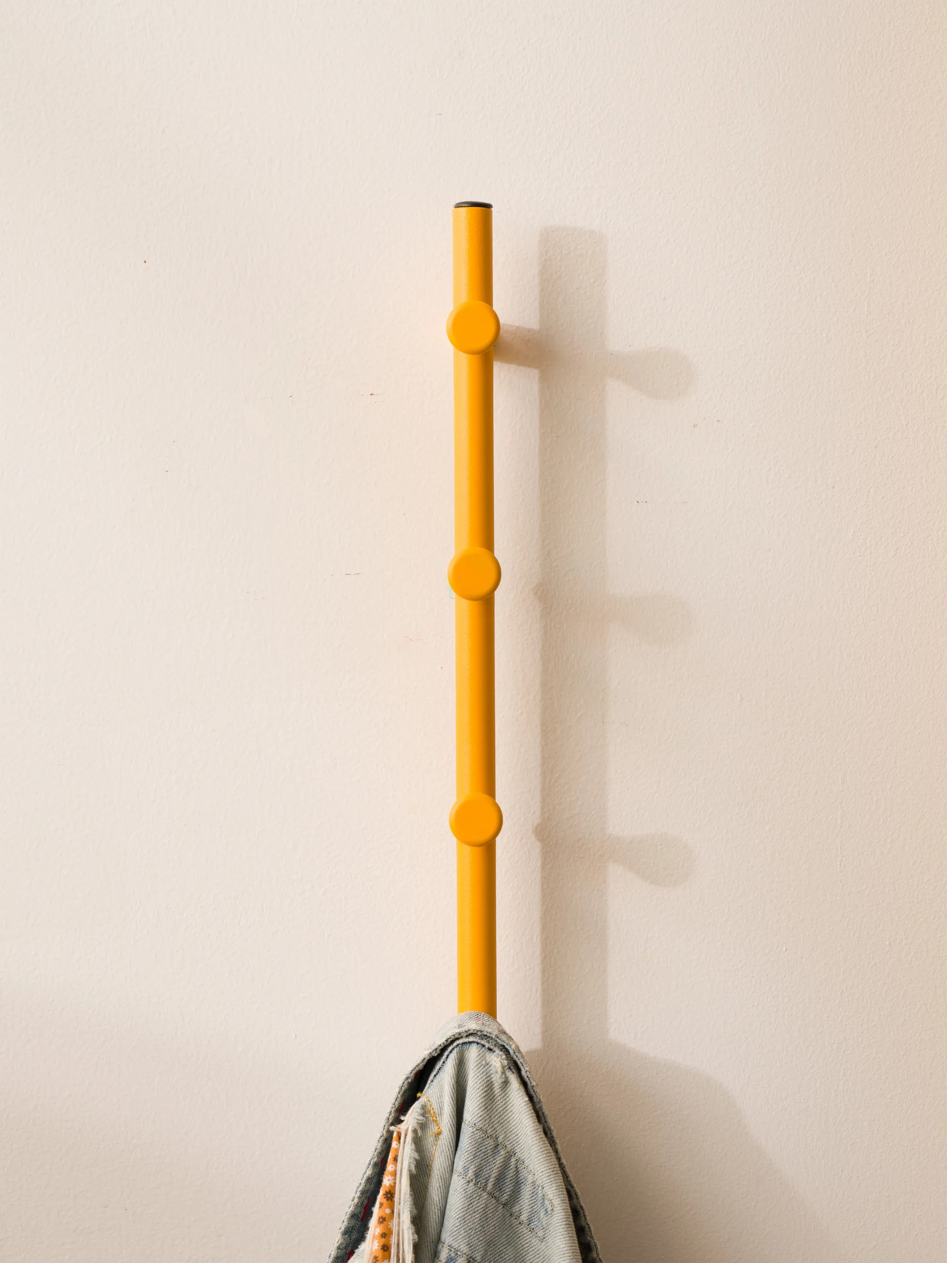 Classic barra para ganchos 40 cm, Amarelo sol Essem Design