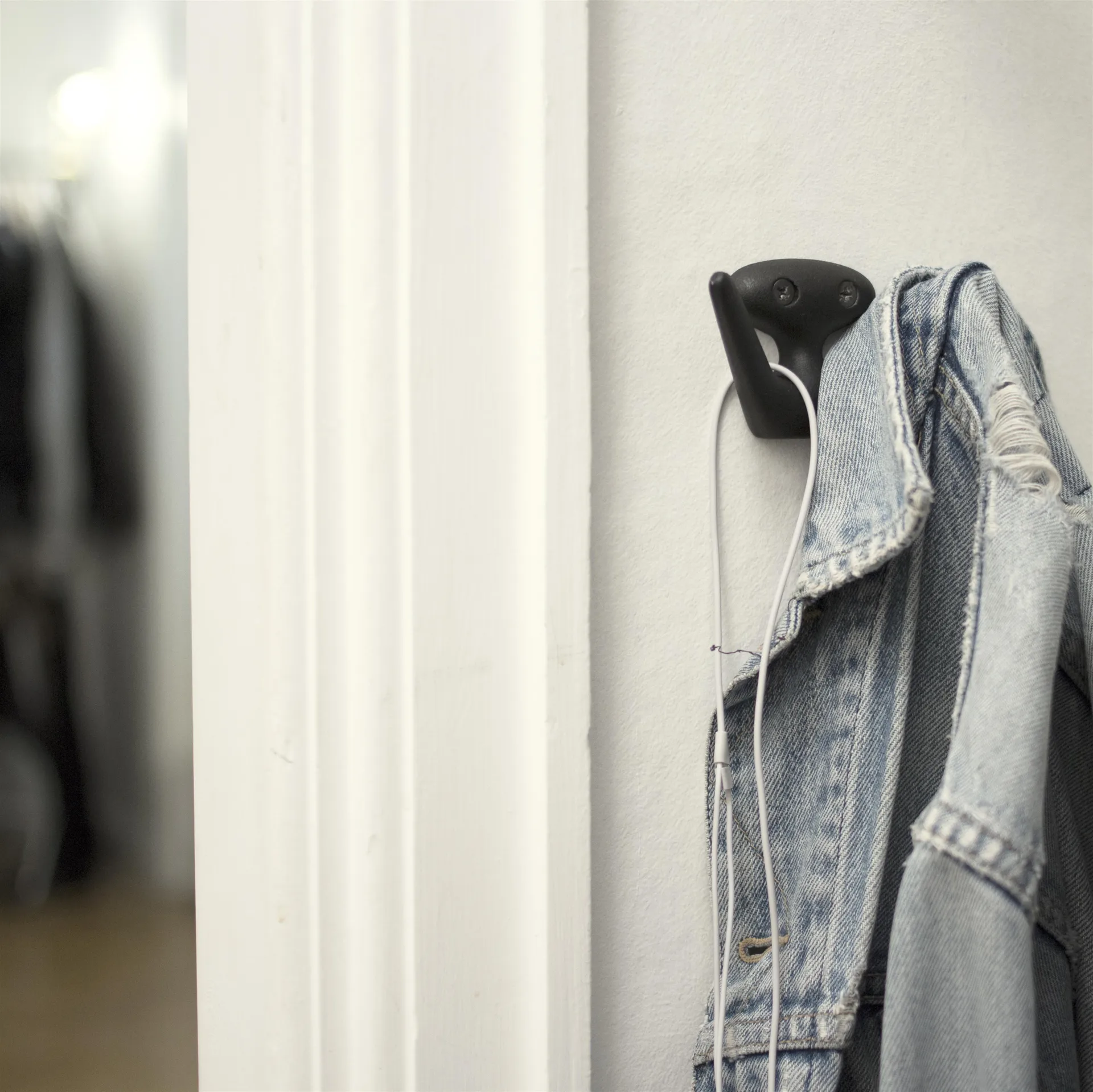 Mama gancho, Estrutura preta Essem Design