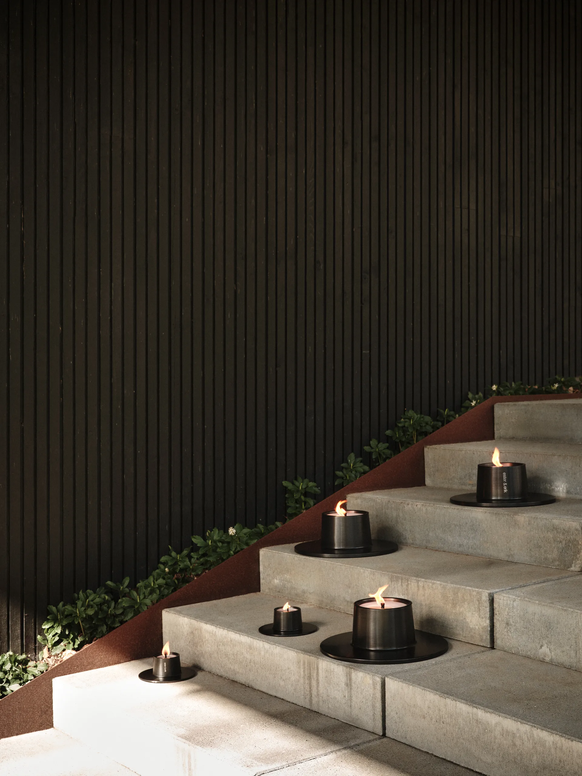 Castiçal exterior ester&erik small Ø16 cm, Black ester & erik