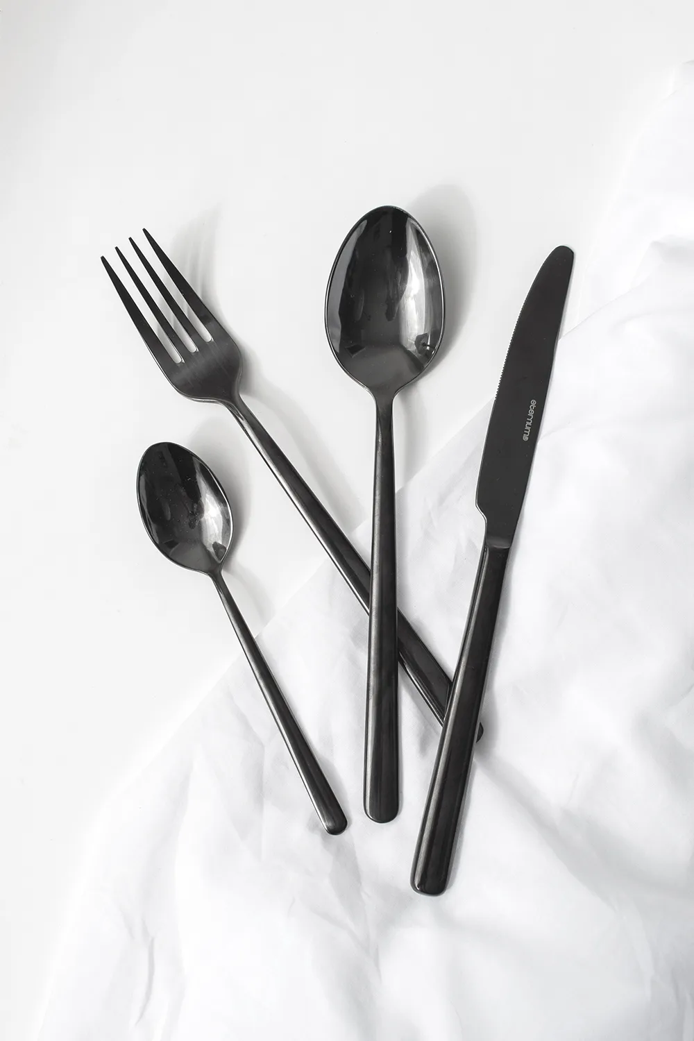 Eternum Nardo conjunto de talheres 16 peças, Preto Eternum