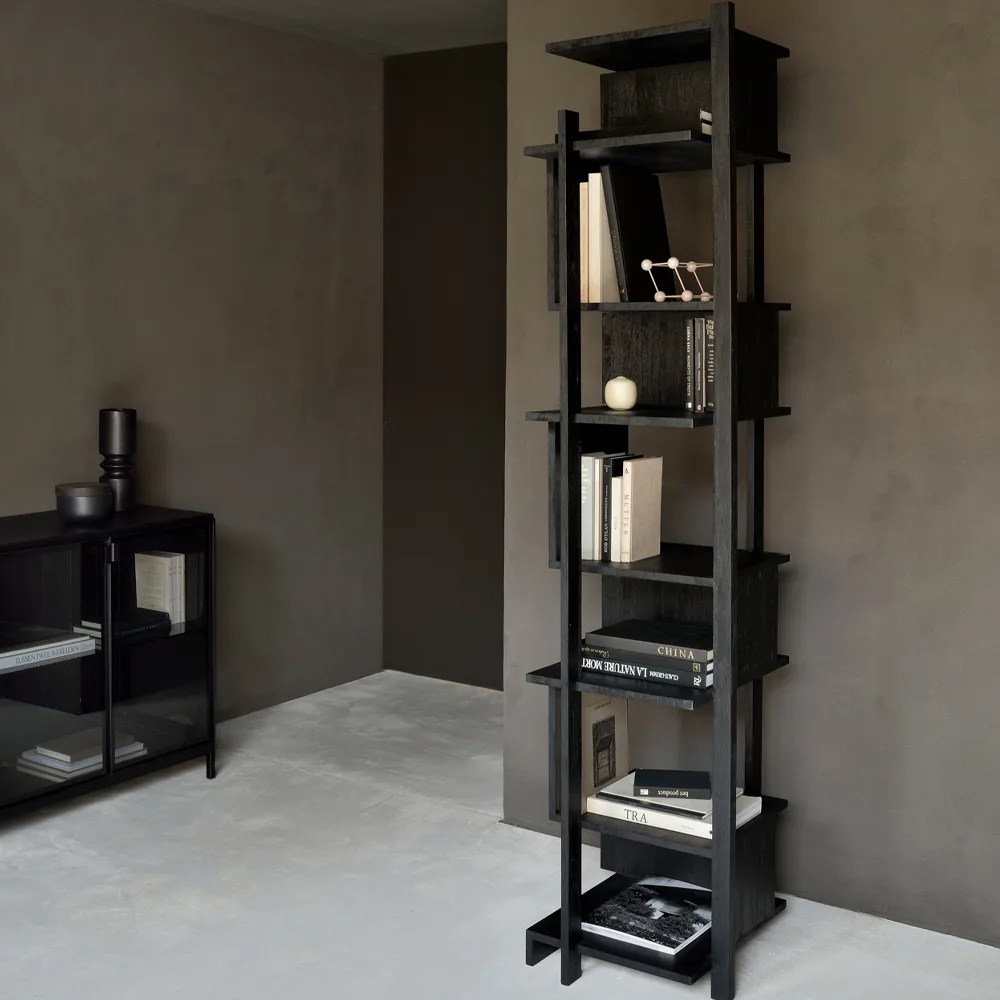 Abstract Column estante, Teca preta 203x49 cm Ethnicraft