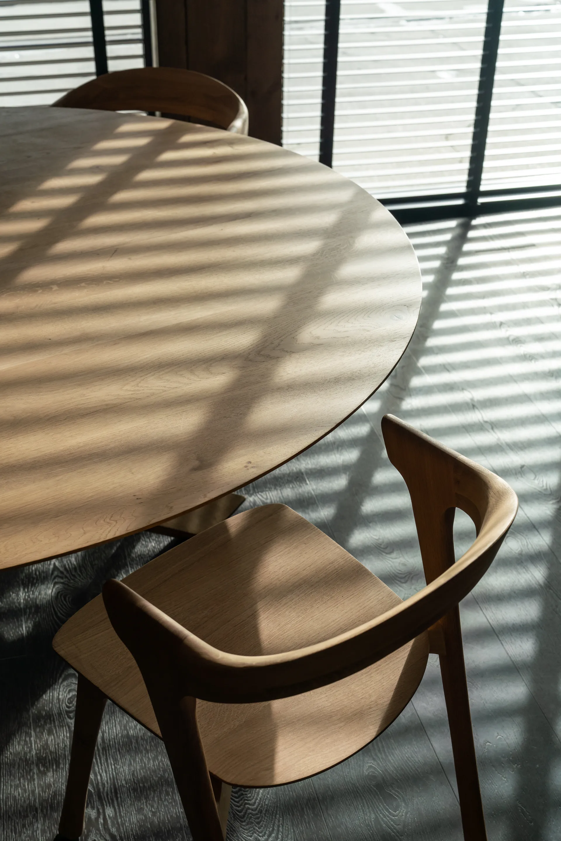 Bok cadeira, Carvalho envernizado com cera dura Ethnicraft