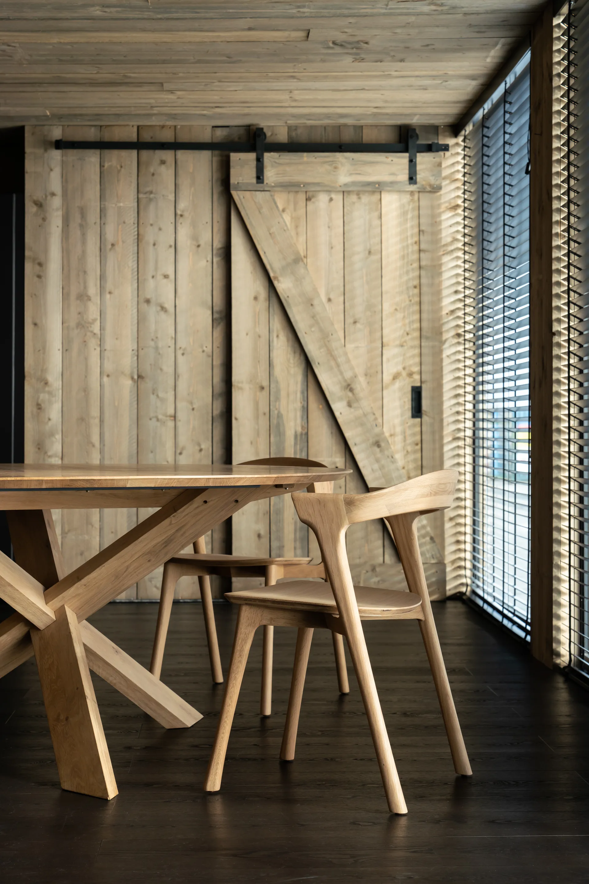 Bok cadeira, Carvalho envernizado com cera dura Ethnicraft