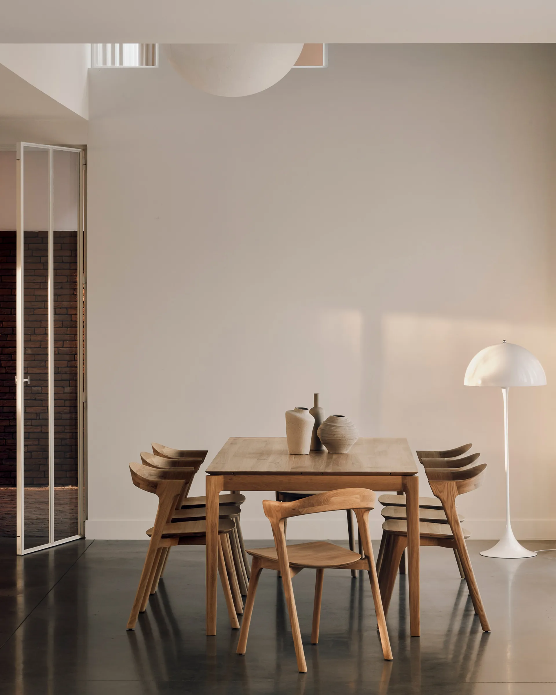 Bok mesa de jantar 200/300x100x76 cm, Carvalho envernizado com cera dura Ethnicraft