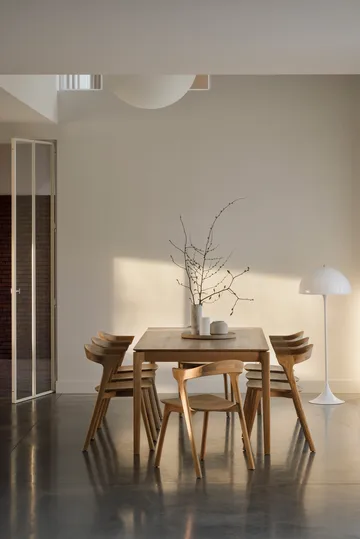 Bok mesa de jantar 200x95 cm - Carvalho envernizado com cera dura - Ethnicraft