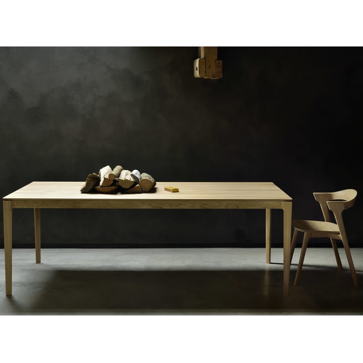 Bok mesa de jantar 220x95 cm, Carvalho envernizado com cera dura Ethnicraft