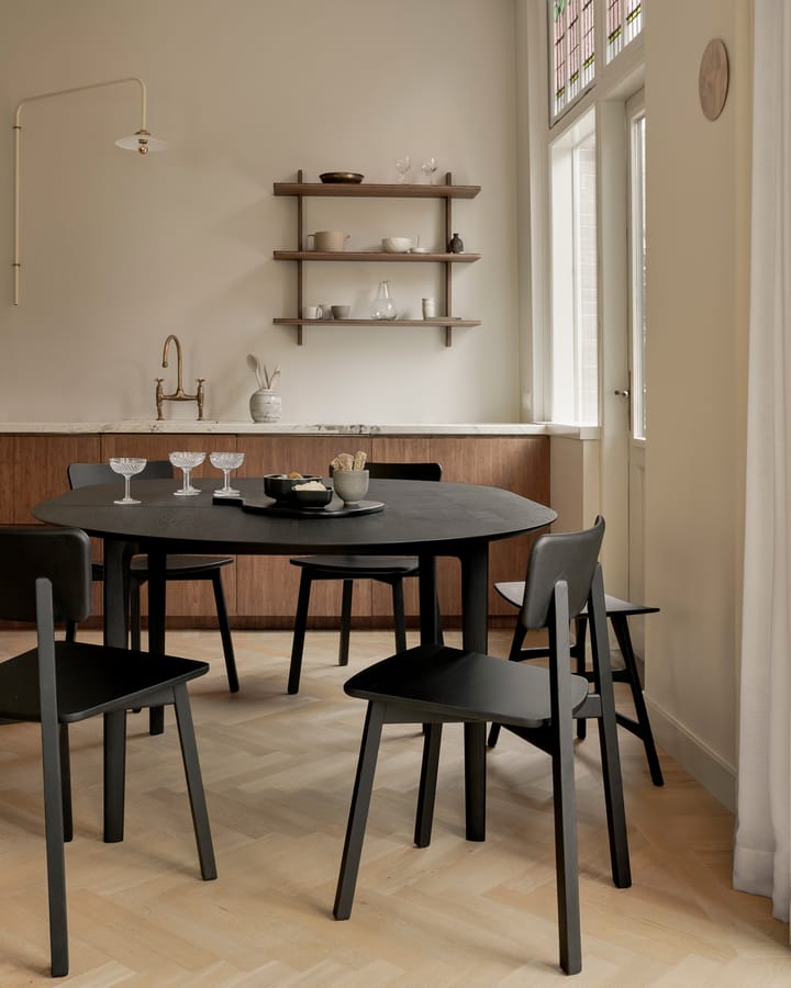 Bok mesa de jantar oval 129/179x100x76 cm, Carvalho envernizado preto Ethnicraft