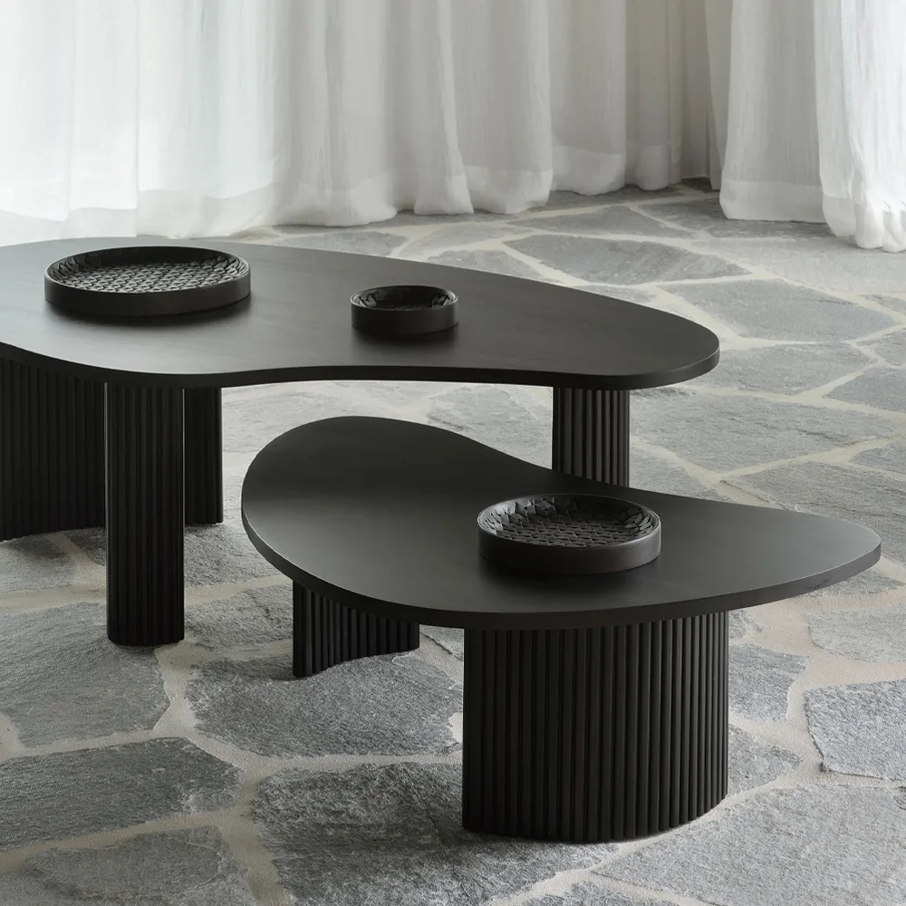 Boomerang mesa de centro, Mogno dark brown 85x77 cm Ethnicraft