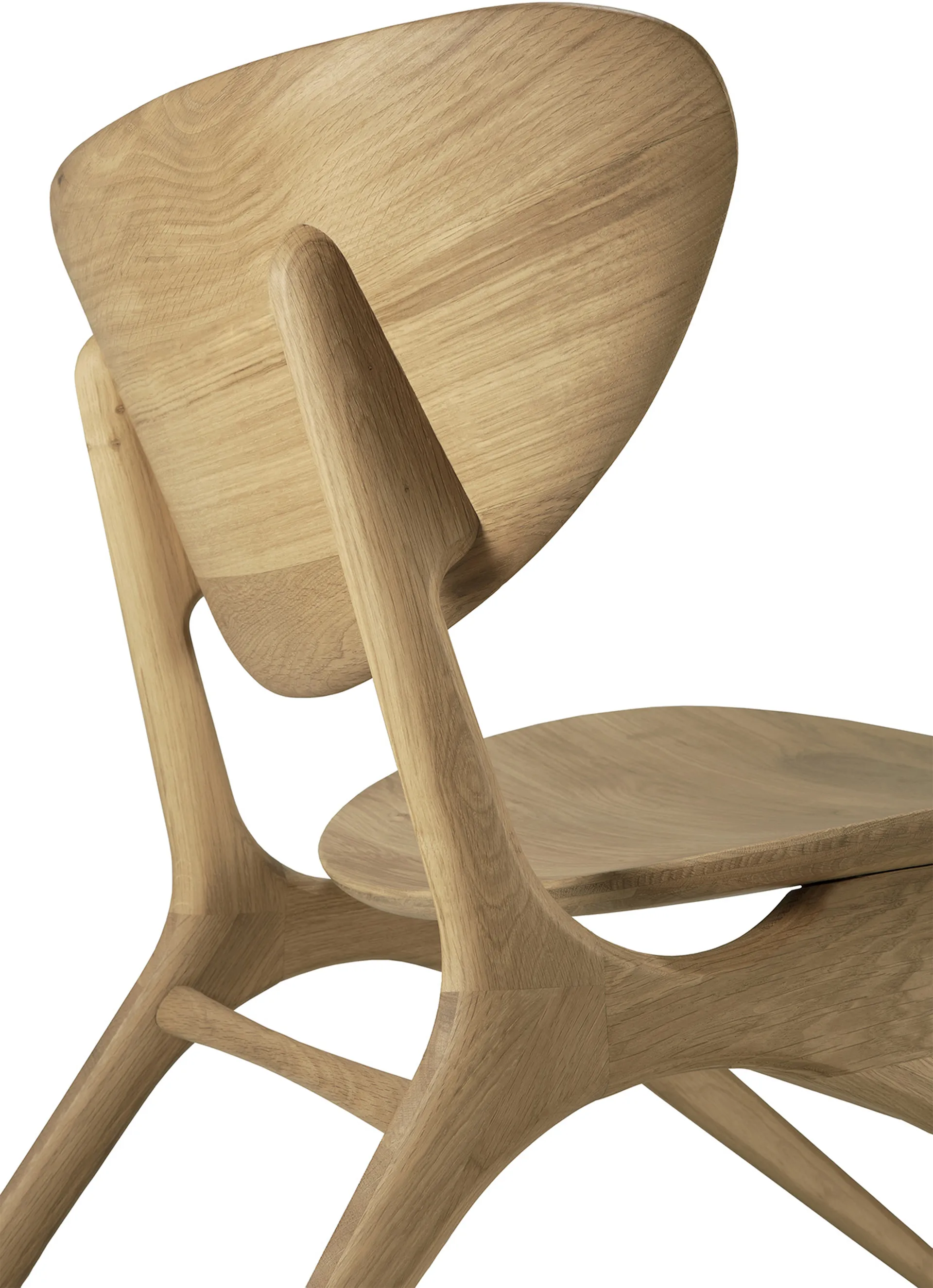 Eye poltrona de lounge, Carvalho envernizado com cera dura Ethnicraft