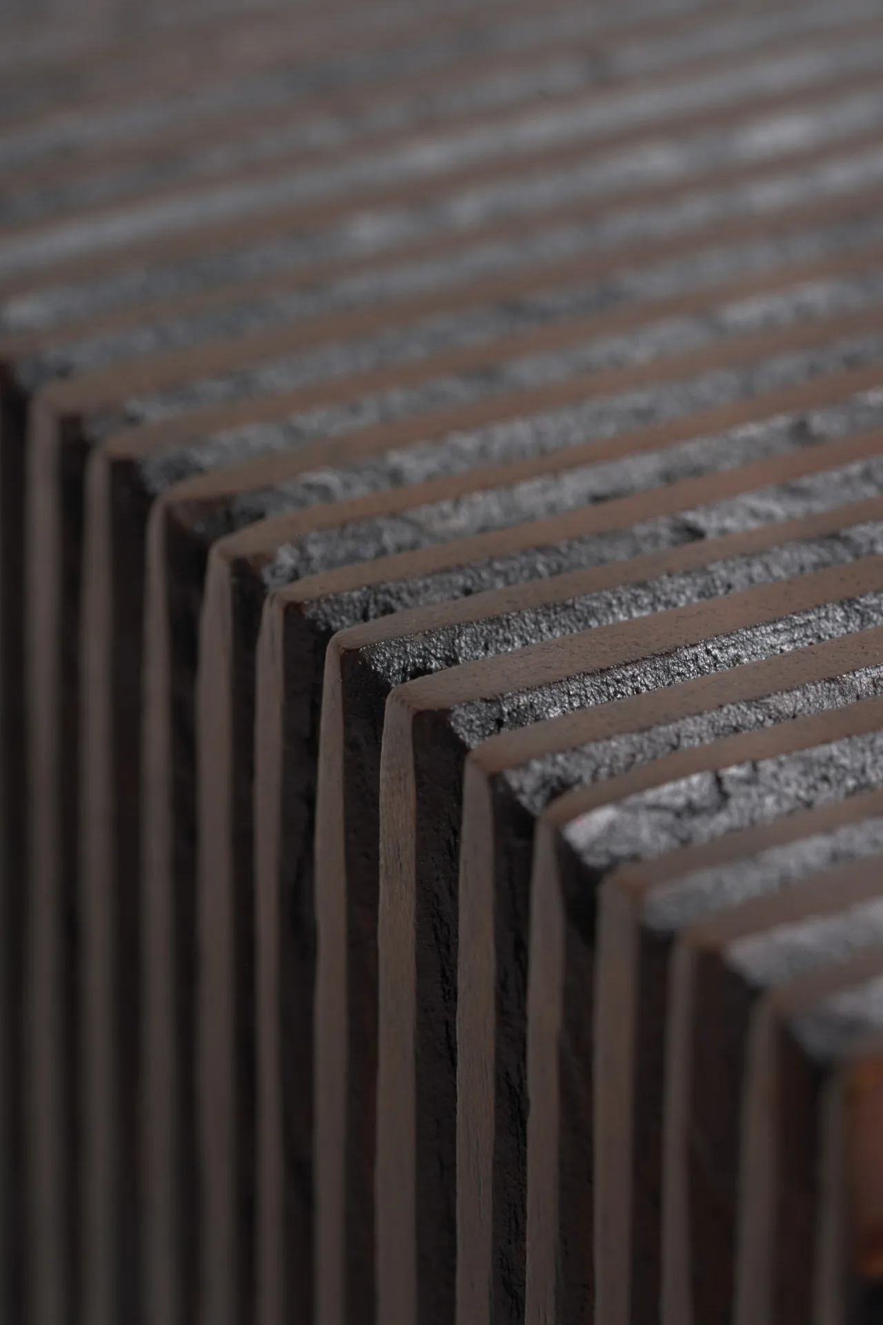 Grooves apoio para livros 2 unidades, Mogno castanho escuro Ethnicraft