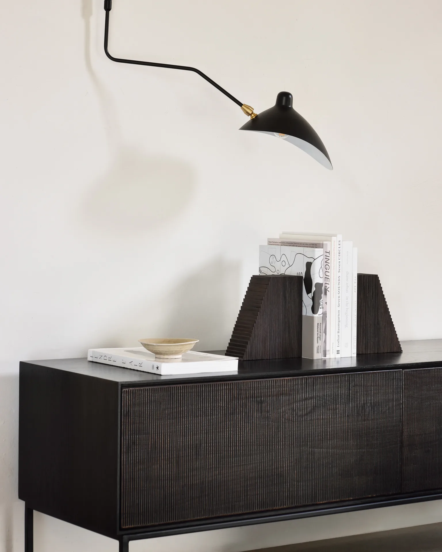 Grooves apoio para livros 2 unidades, Mogno castanho escuro Ethnicraft