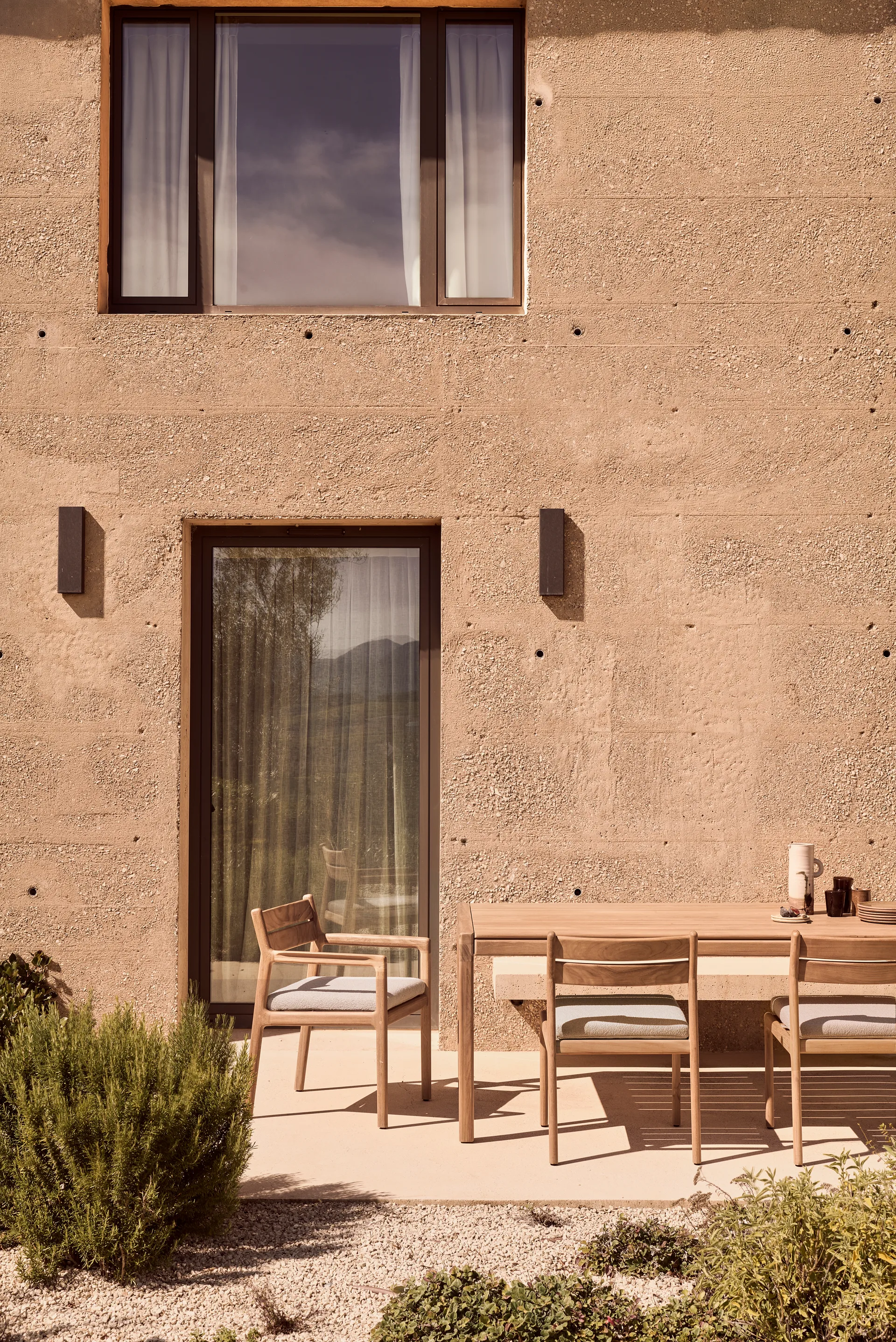 Jack Outdoor Dining cadeira com braços, Natural Ethnicraft