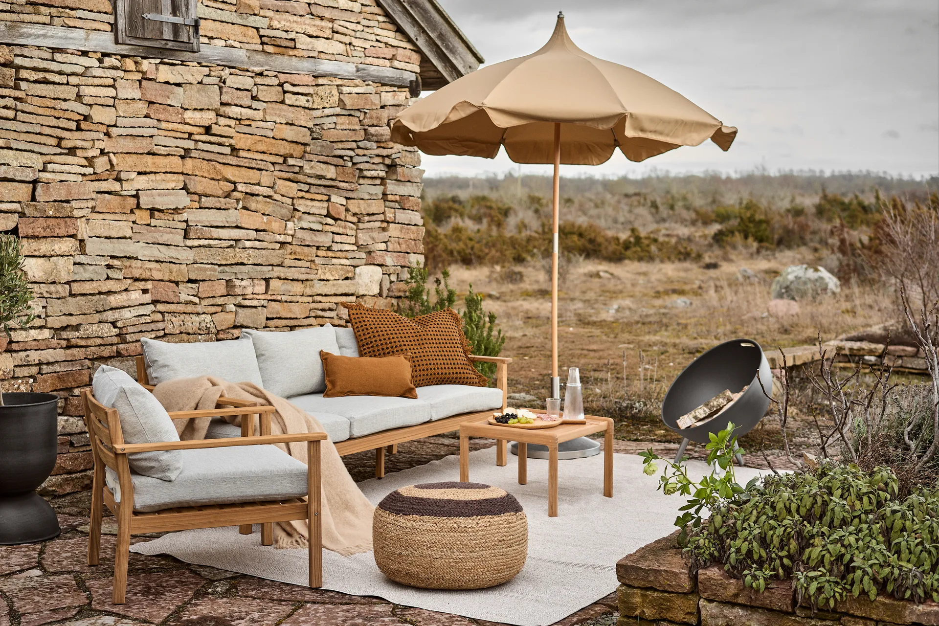 Jack outdoor mesa de apoio em teca, 54x54 cm Ethnicraft