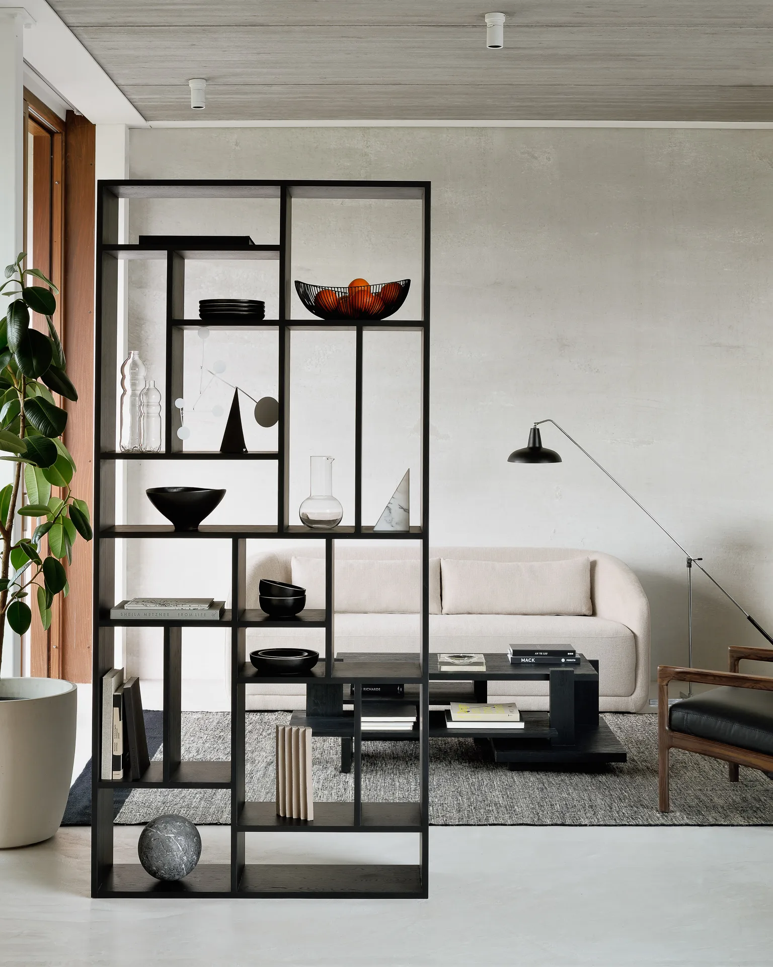 M Rack estante de livros grande, Carvalho preto Ethnicraft