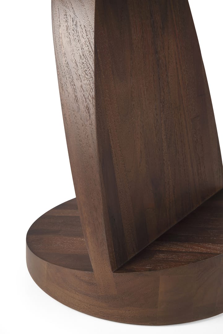 Oblic mesa de apoio Ø52 cm, teca tingida de castanho Ethnicraft