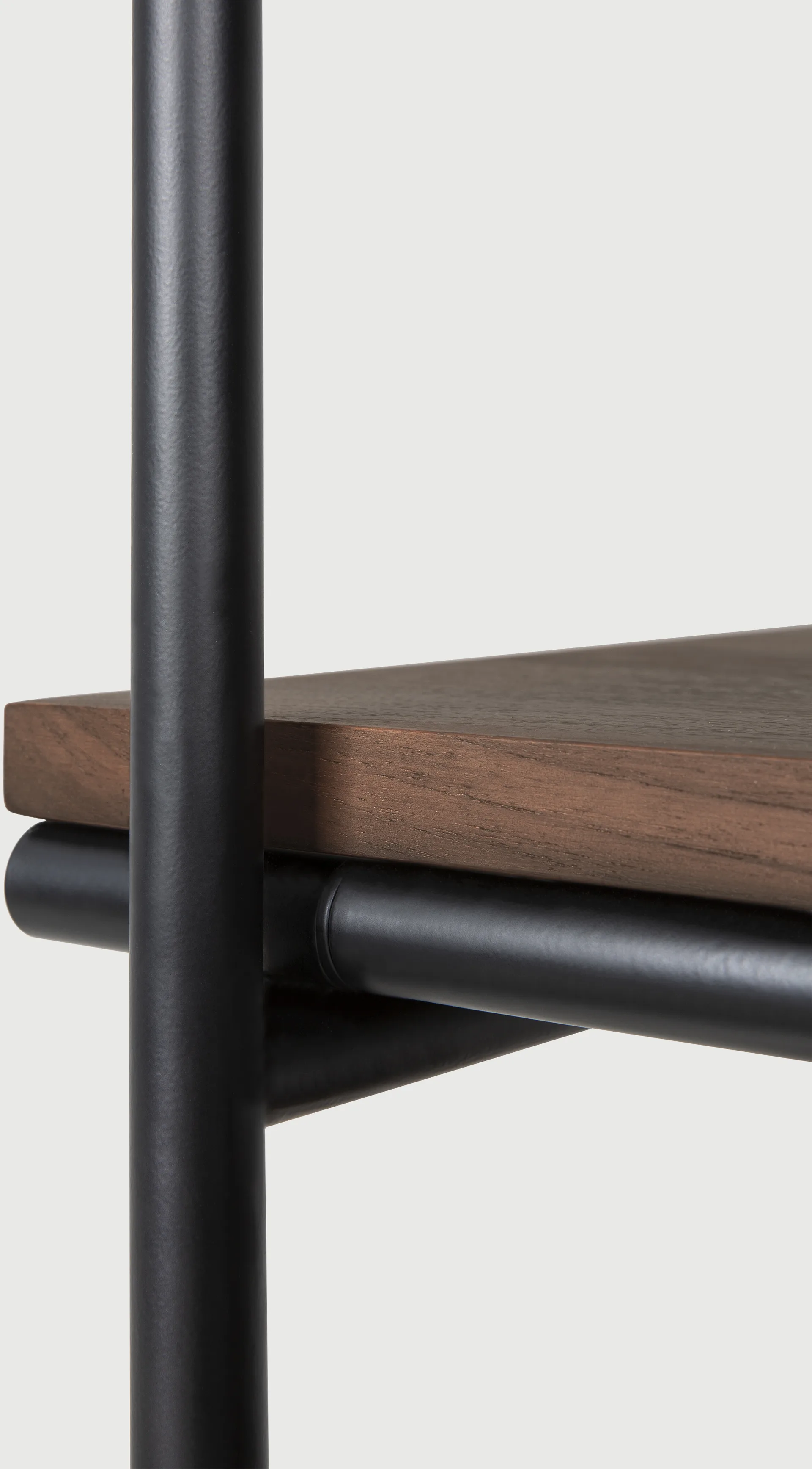 Oscar móvel de entrada, Teca tingida escura Ethnicraft