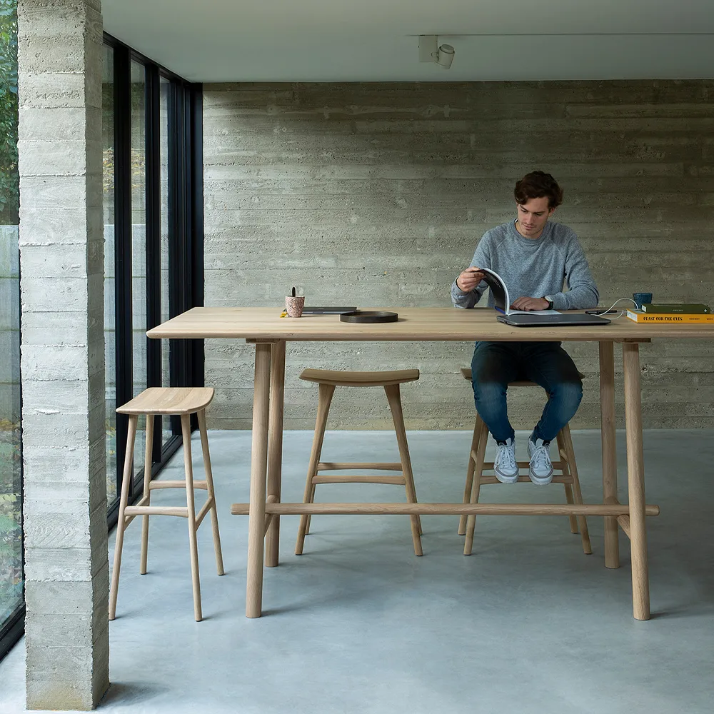 Osso banco de bar 80x57 cm, Preto Ethnicraft