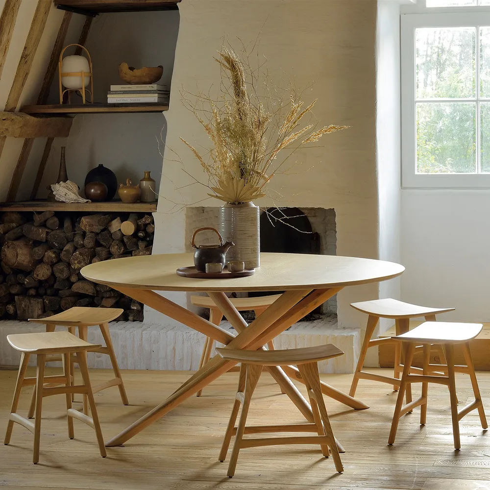 Osso banquinho 48x50 cm, Carvalho envernizado com cera dura Ethnicraft