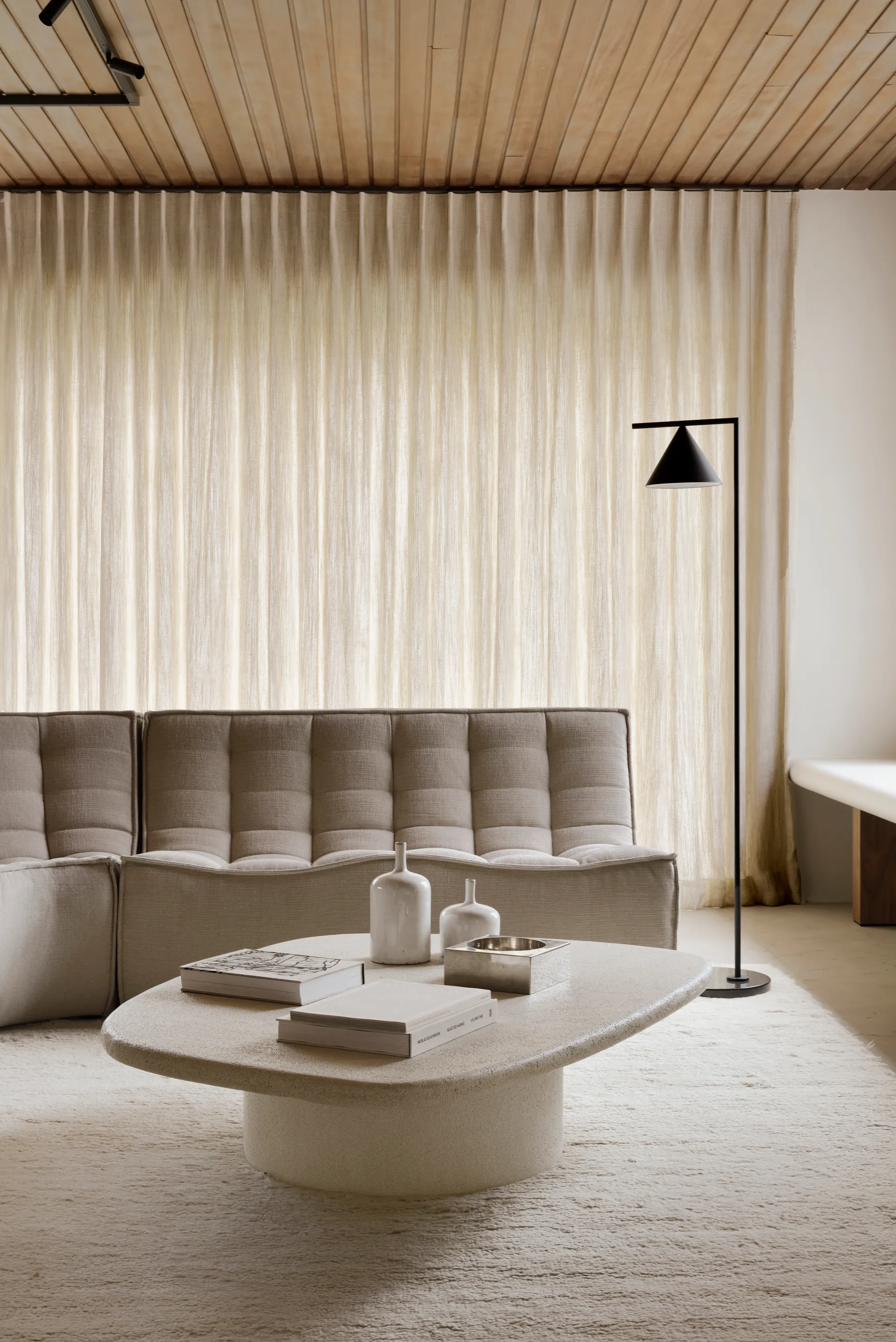 Sofá modular de canto N701 com canto reto, tecido Ecru Beige, 301x231 cm Ethnicraft