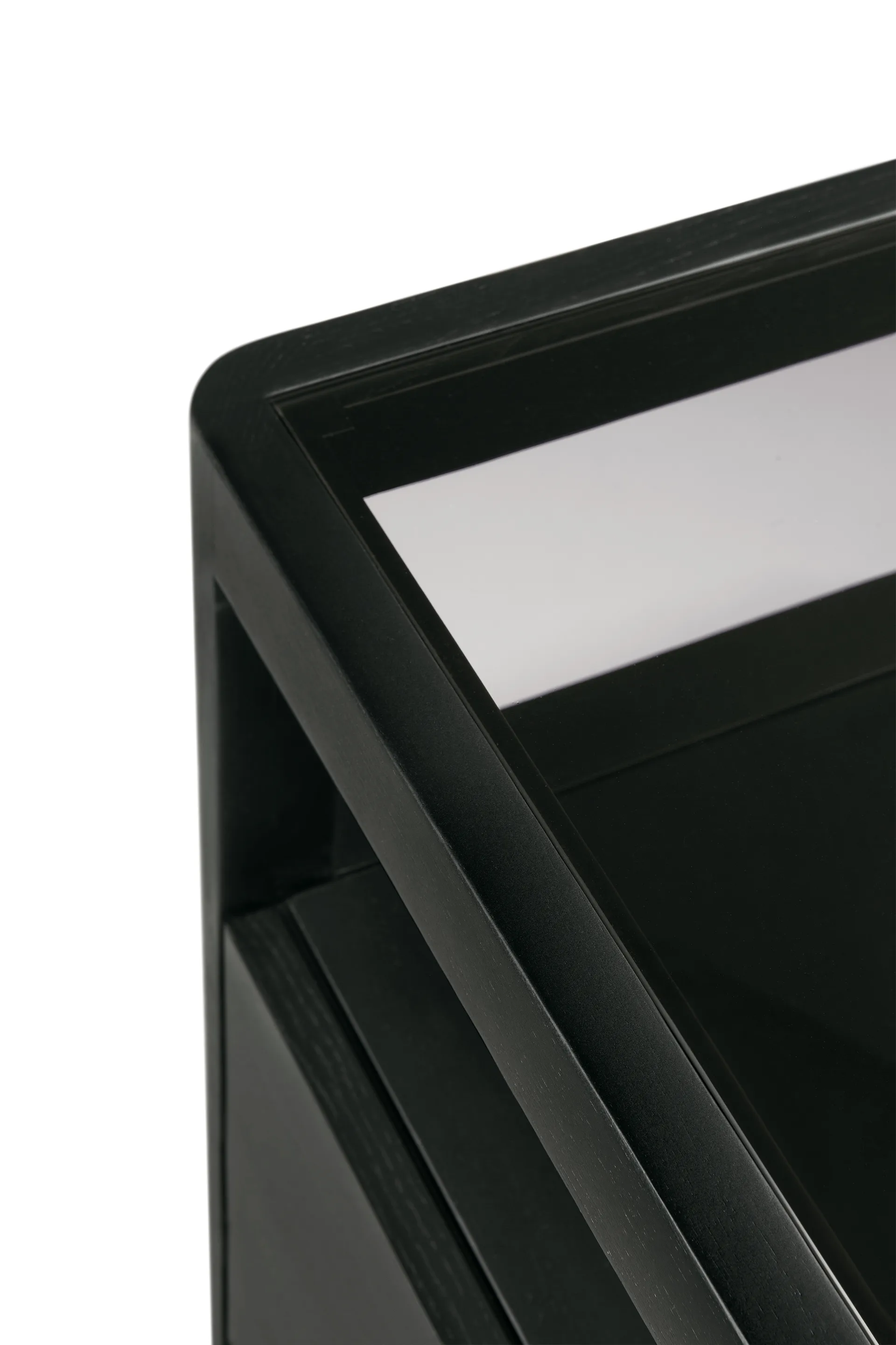 Spindle cómoda, Carvalho lacado preto, 4 gavetas Ethnicraft