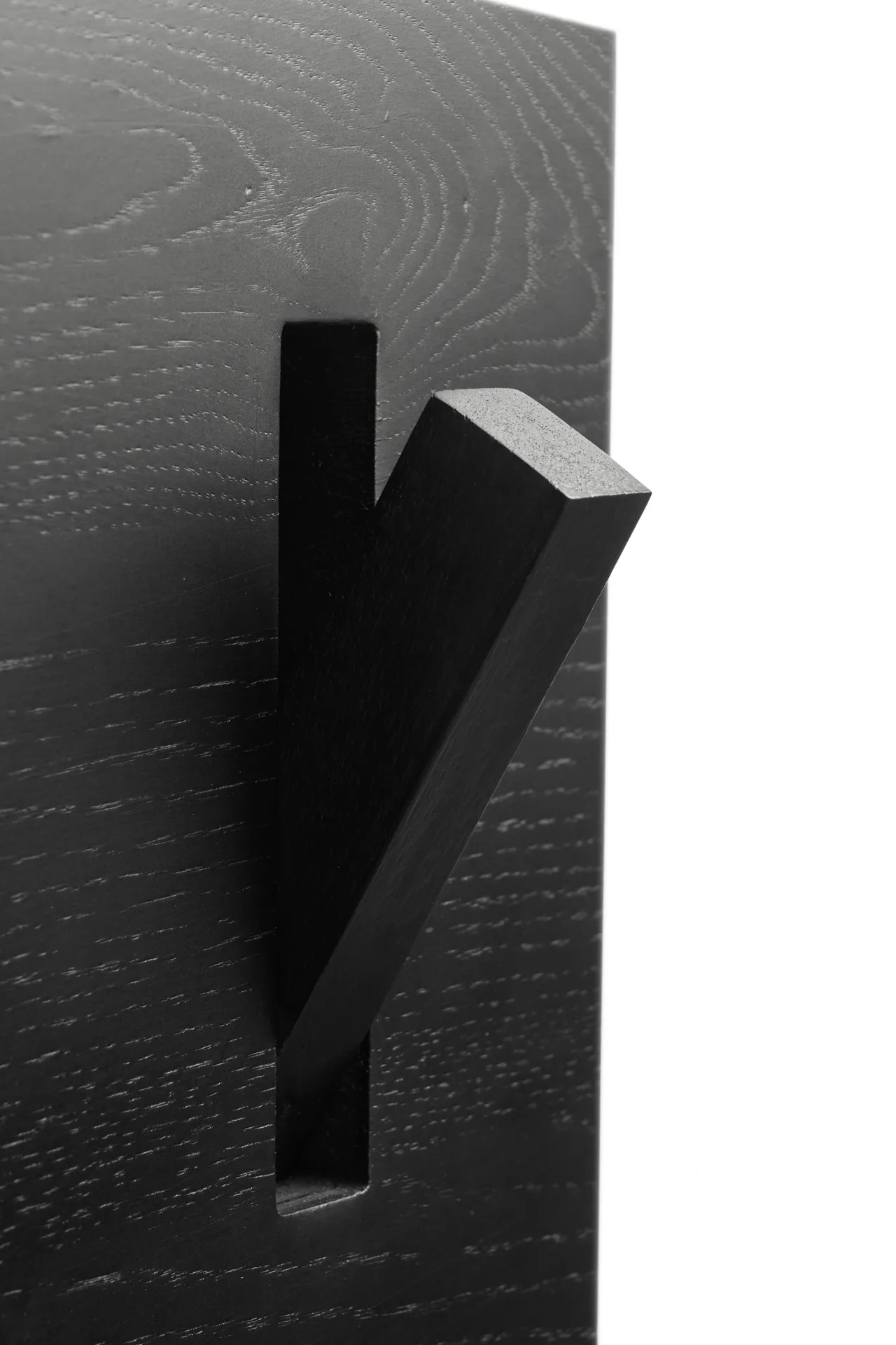 Utilitile wall hanger cabide, Carvalho lacado-black-grande Ethnicraft