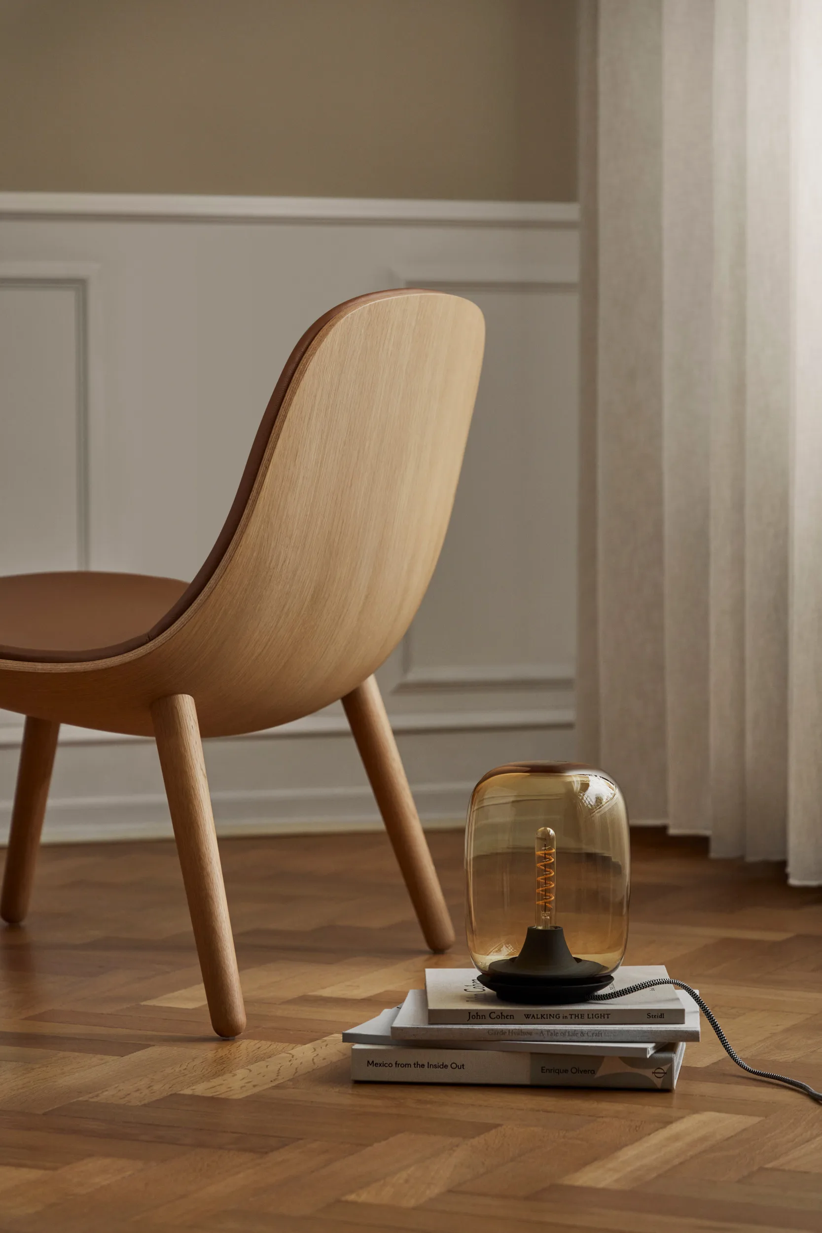 Candeeiro Acorn 21,5 cm, Amber Eva Solo