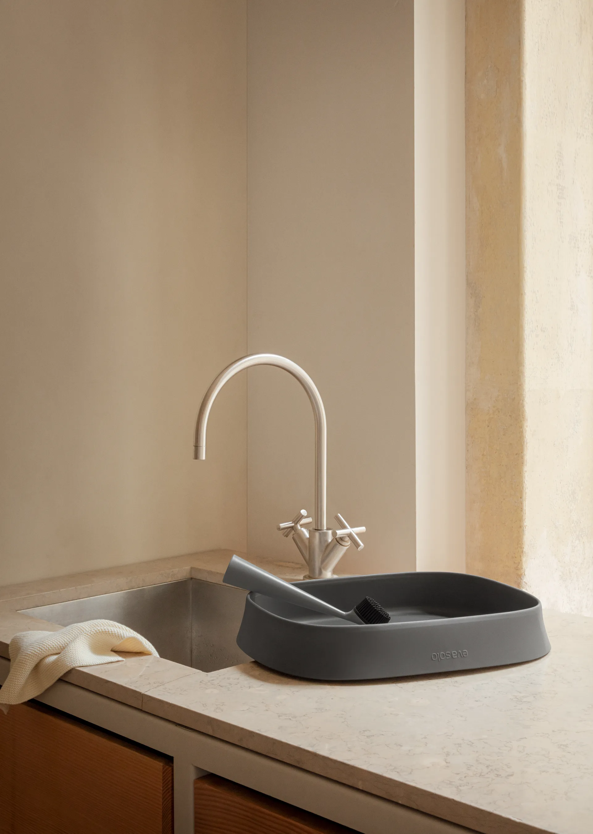 Escoador de louça dobrável Eva Solo 31x38 cm, Elephant grey Eva Solo