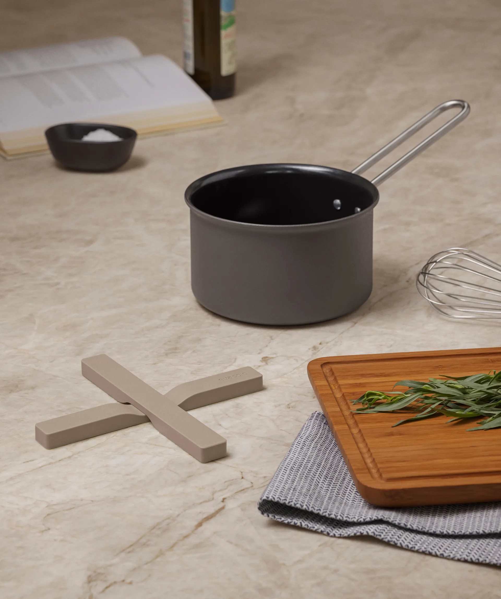 Magnetiskt base para panelas, Caramelo creme Eva Solo