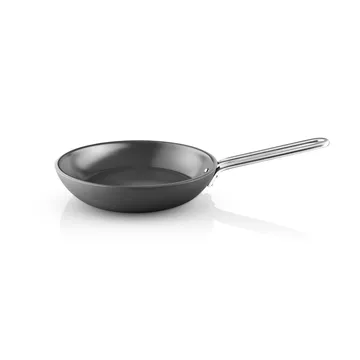 Professional Laser Titanium Slip-Let frigideira - Preto, Ø24 cm - Eva Solo