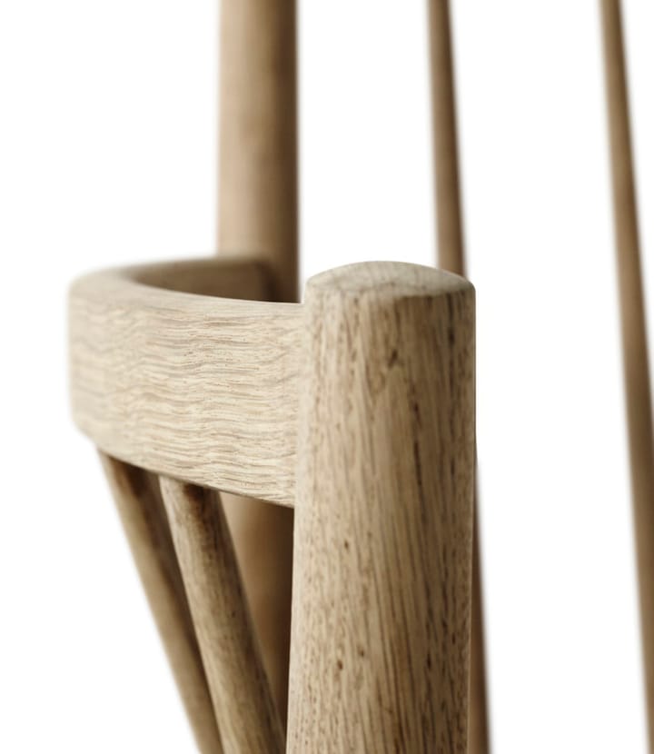 Cadeira J81 com Braços, Oak nature oiled FDB Møbler