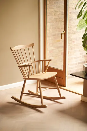 J52G cadeira de balanço  - Carvalho natural óleo - FDB Møbler